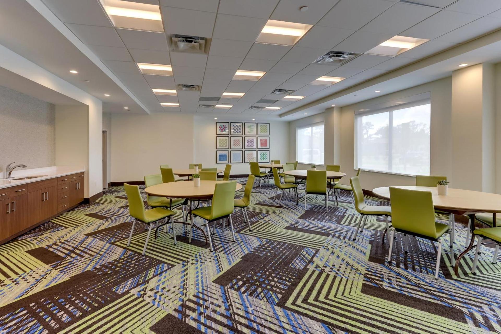 Holiday Inn Express - Wilmington - Porters Neck by IHG photo 36