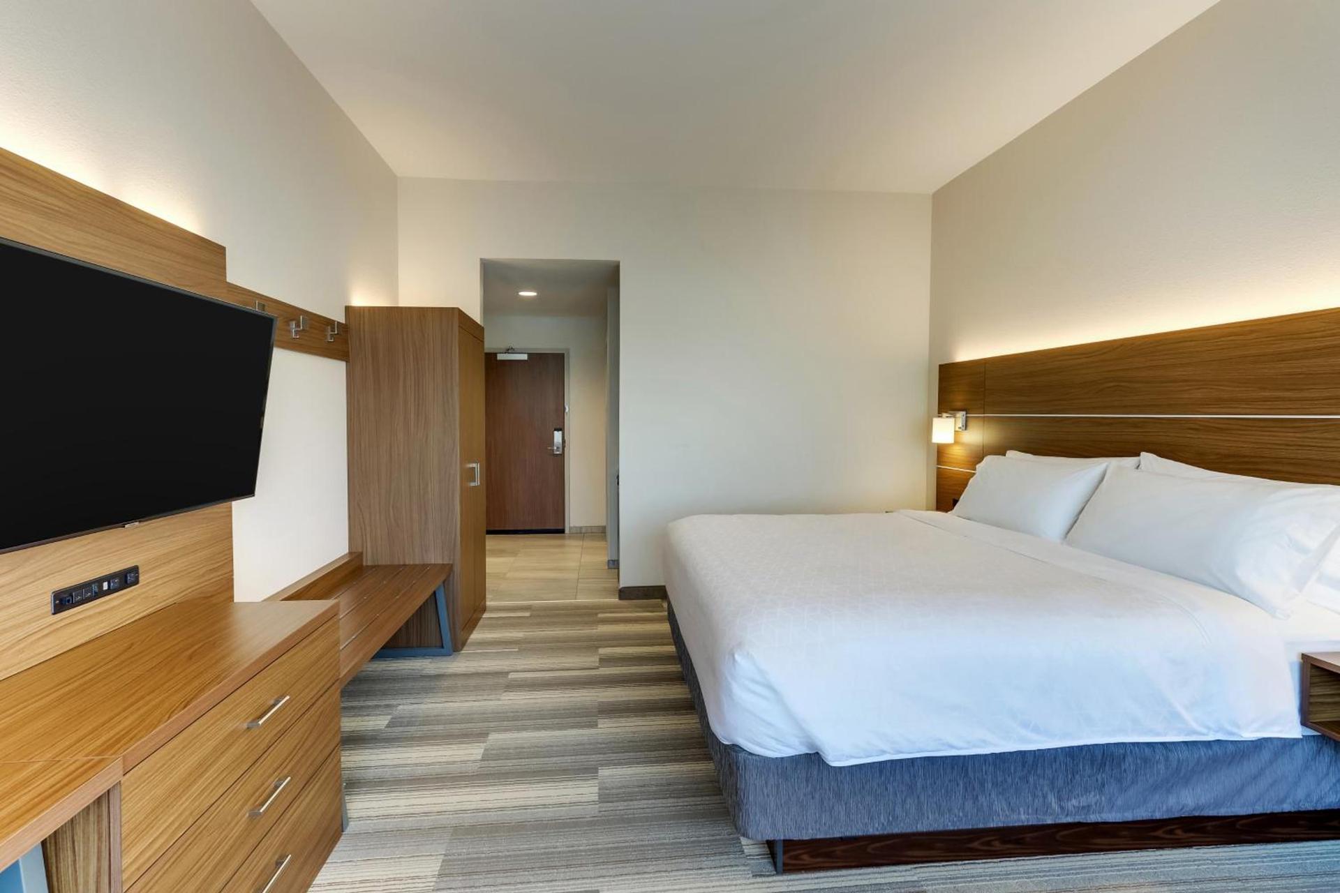 Holiday Inn Express - Wilmington - Porters Neck by IHG photo 51