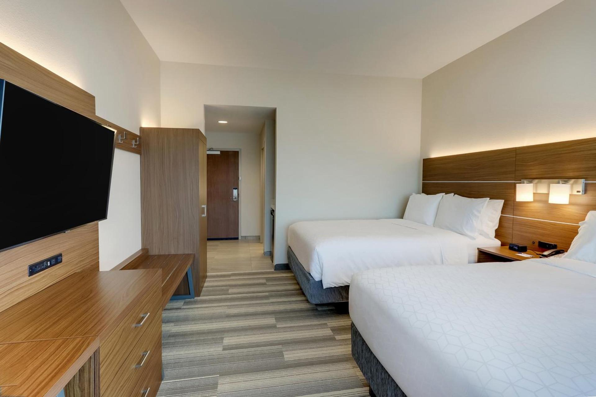 Holiday Inn Express - Wilmington - Porters Neck by IHG photo 57