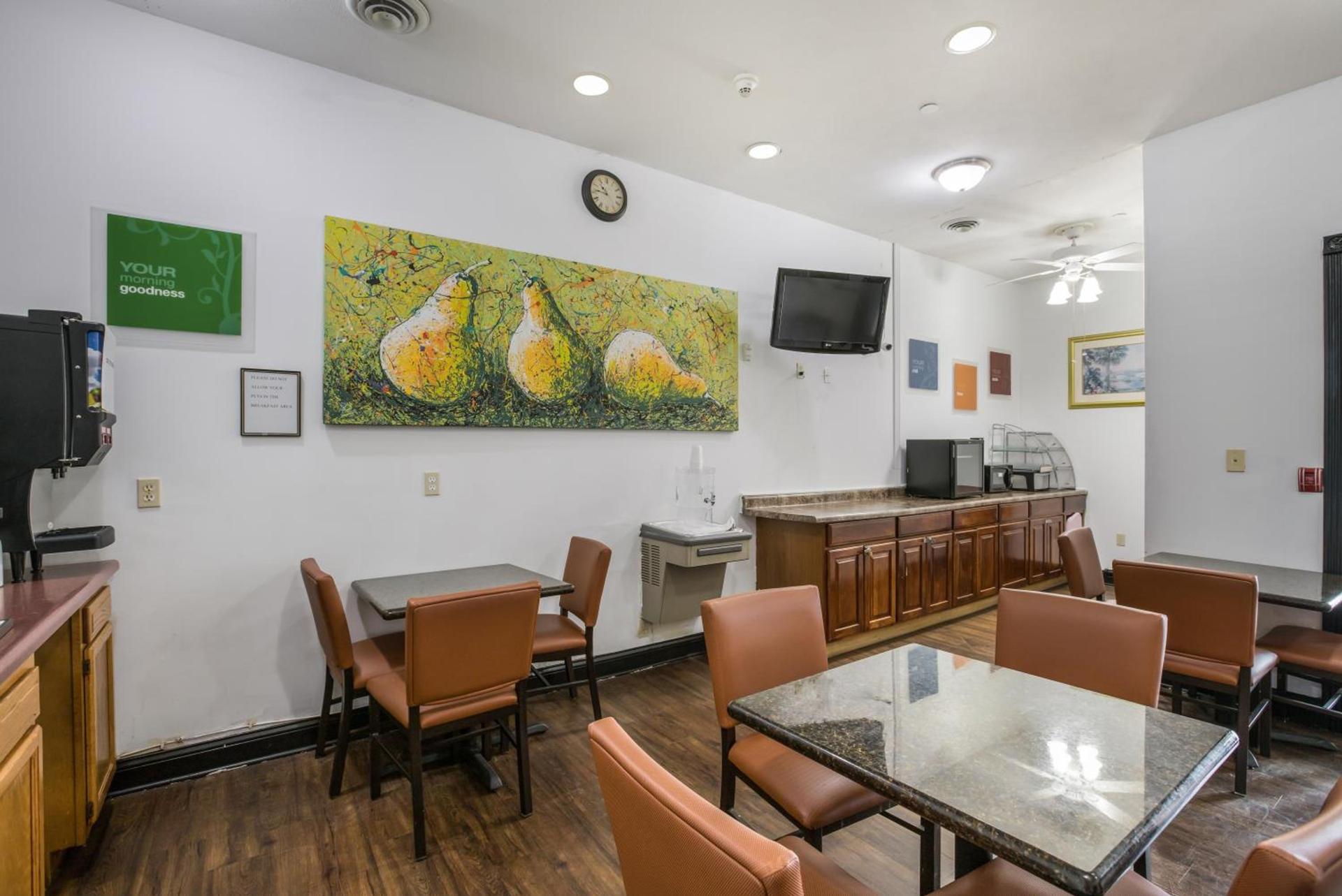 Americas Best Value Inn Three Rivers photo 36