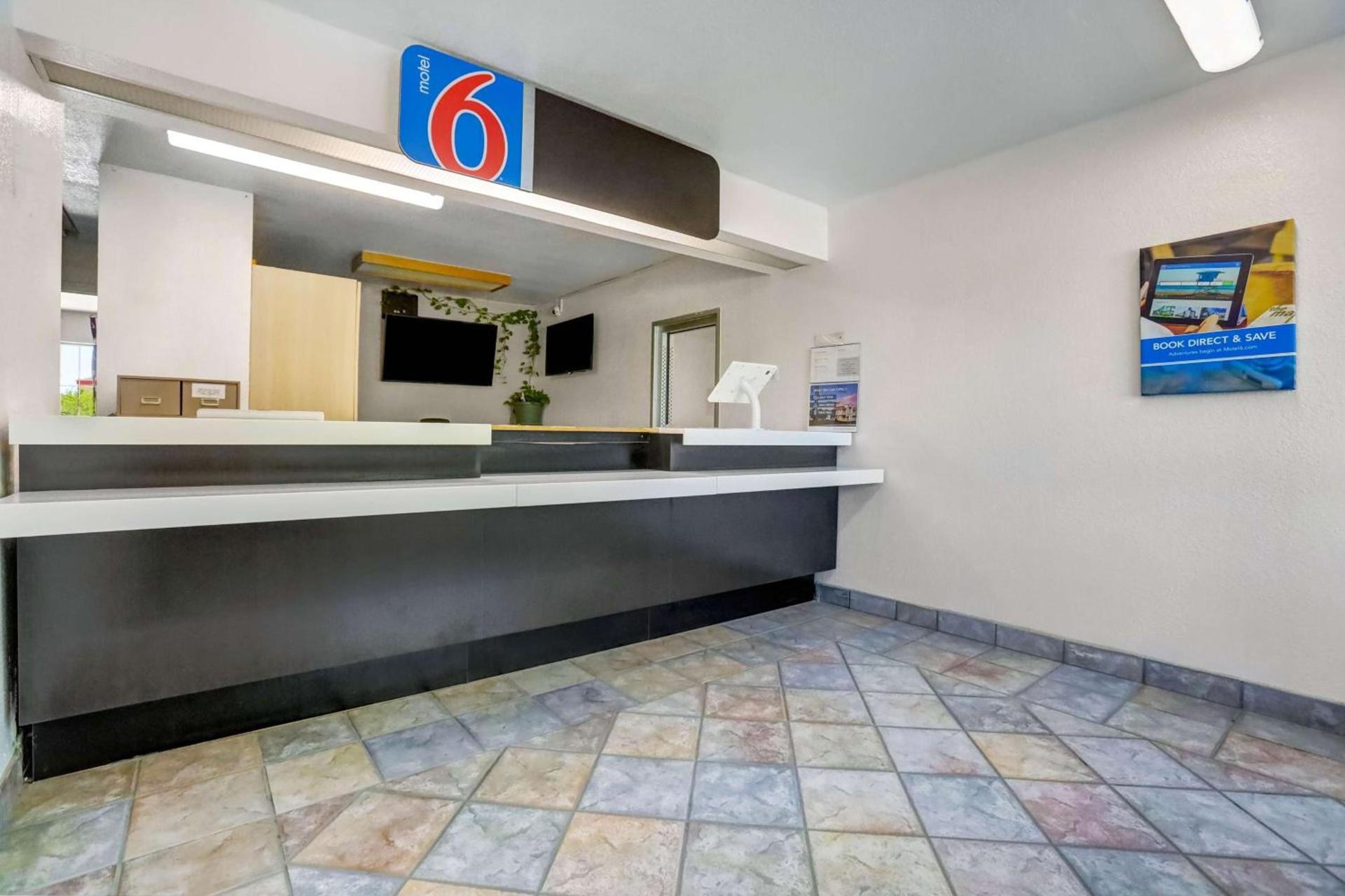 Motel 6-Red Bluff, CA photo 21