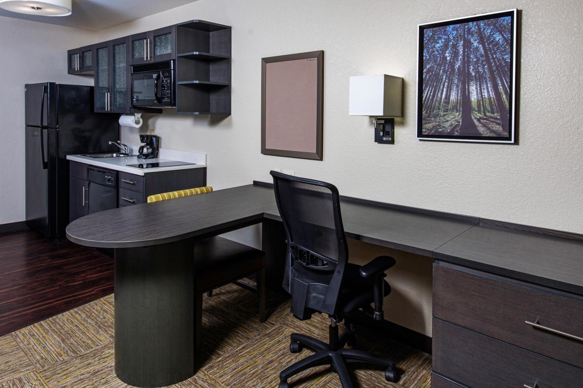 Candlewood Suites Appleton by IHG photo 35