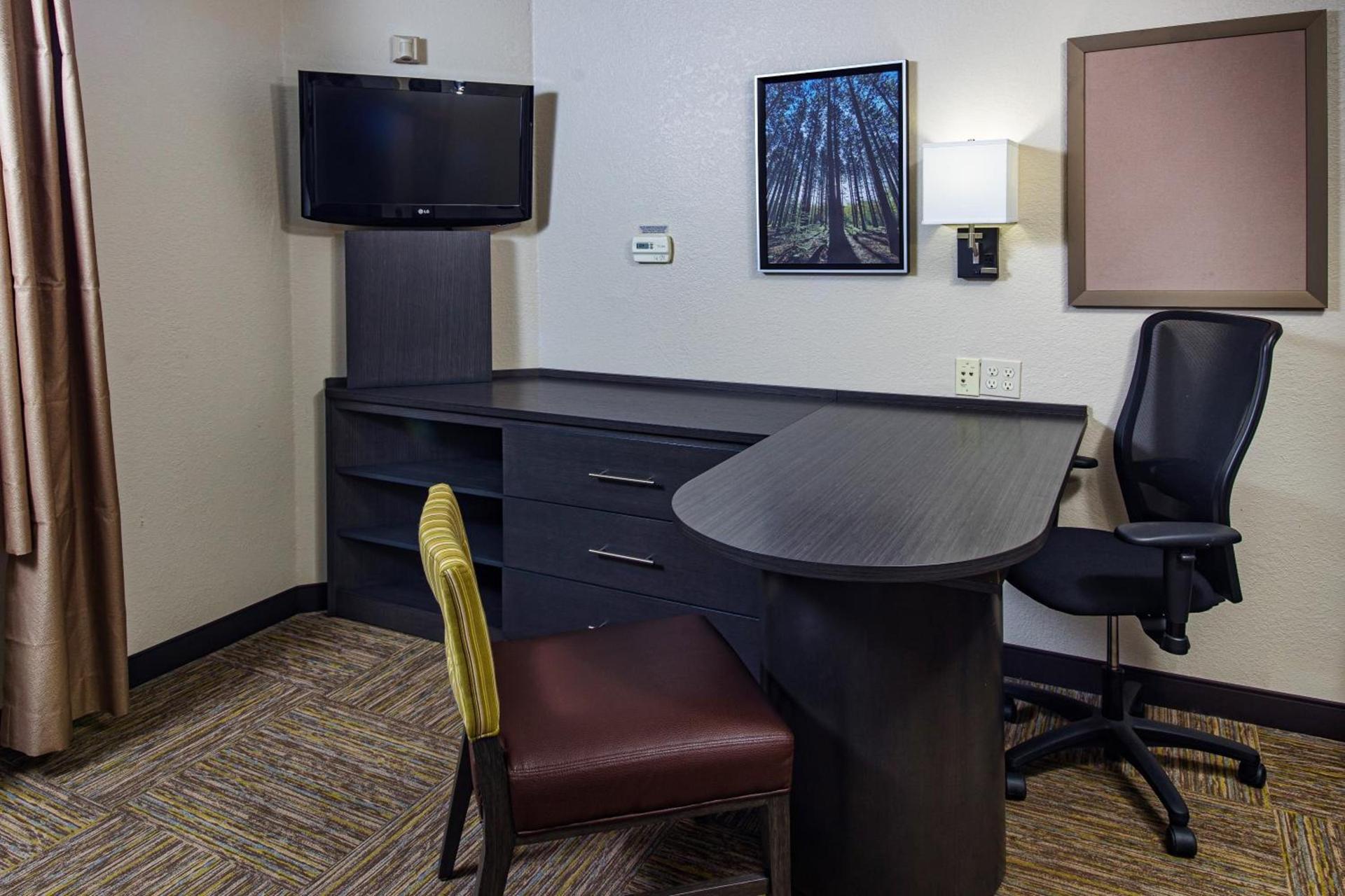Candlewood Suites Appleton by IHG photo 38