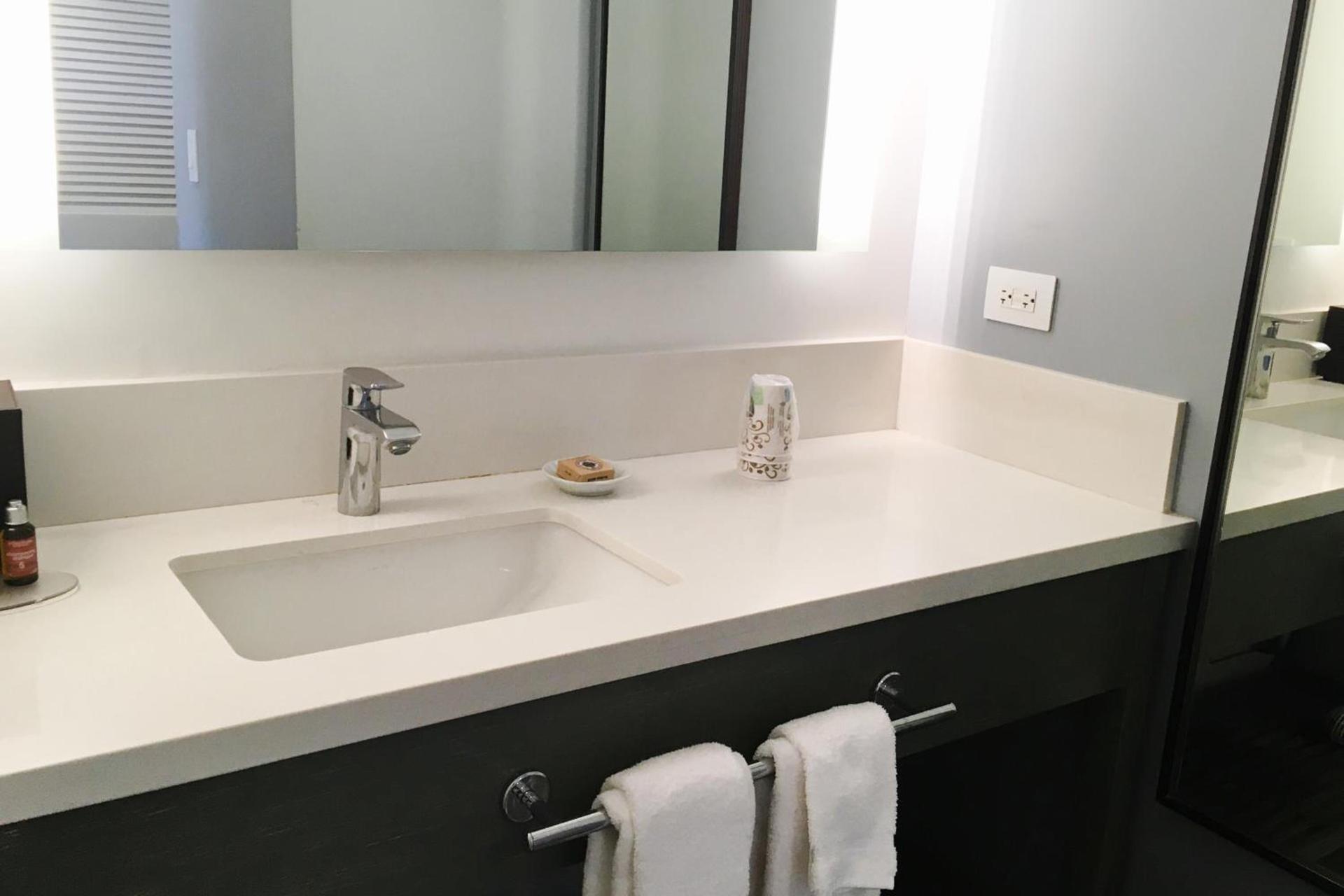 Kaimana Beach Hotel photo 30