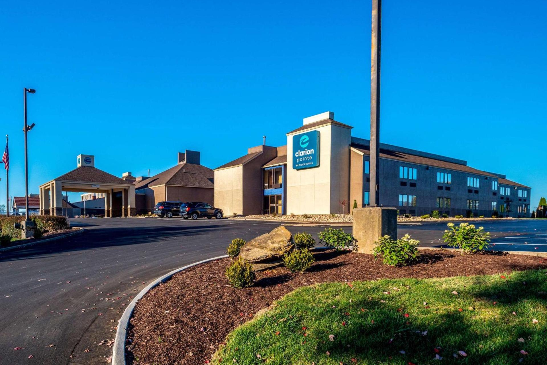 Clarion Pointe Harrisonburg photo 1