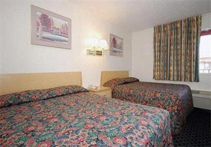 Riverside Inn & Suites photo 13