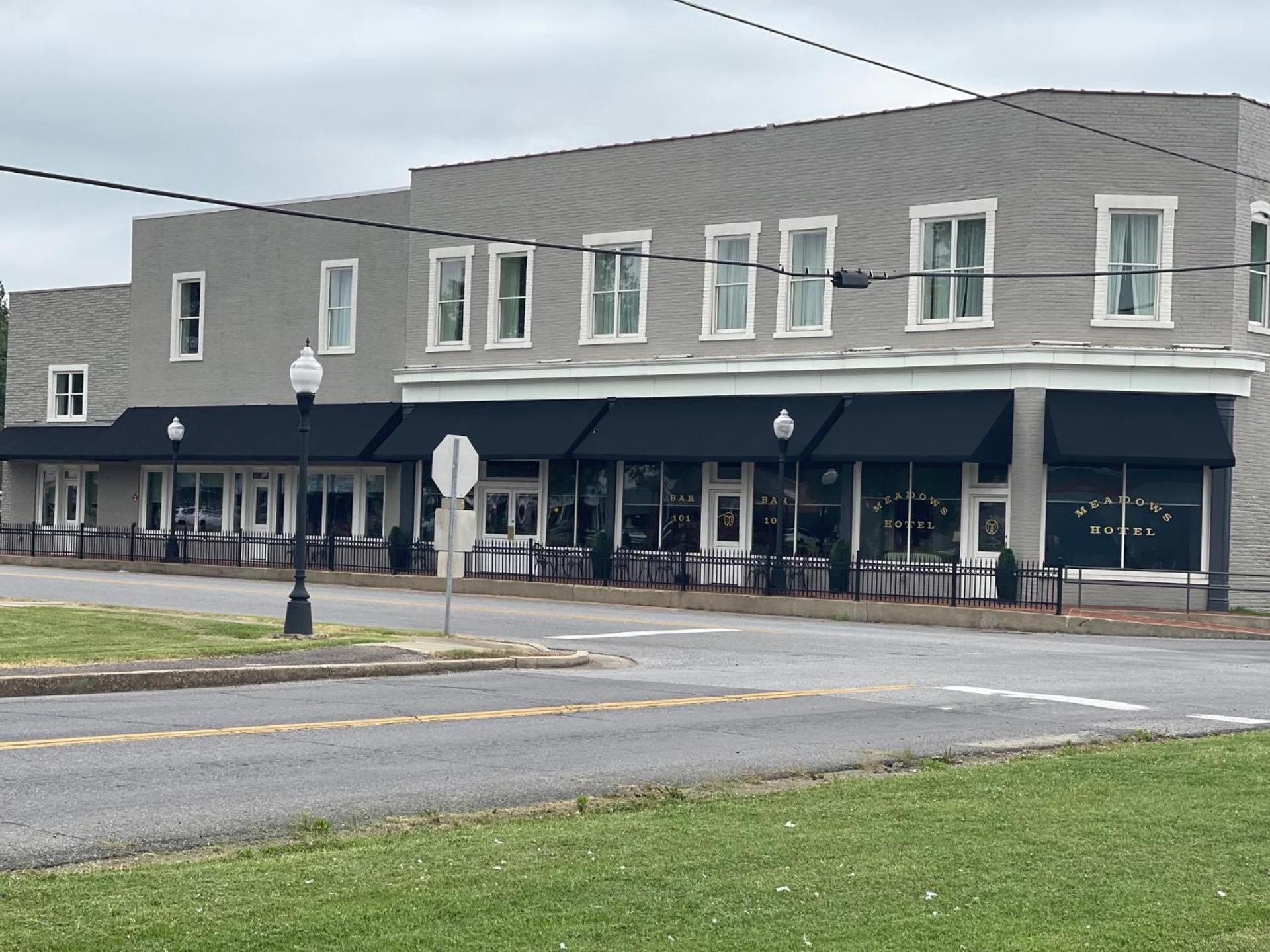Meadows Hotel photo 1