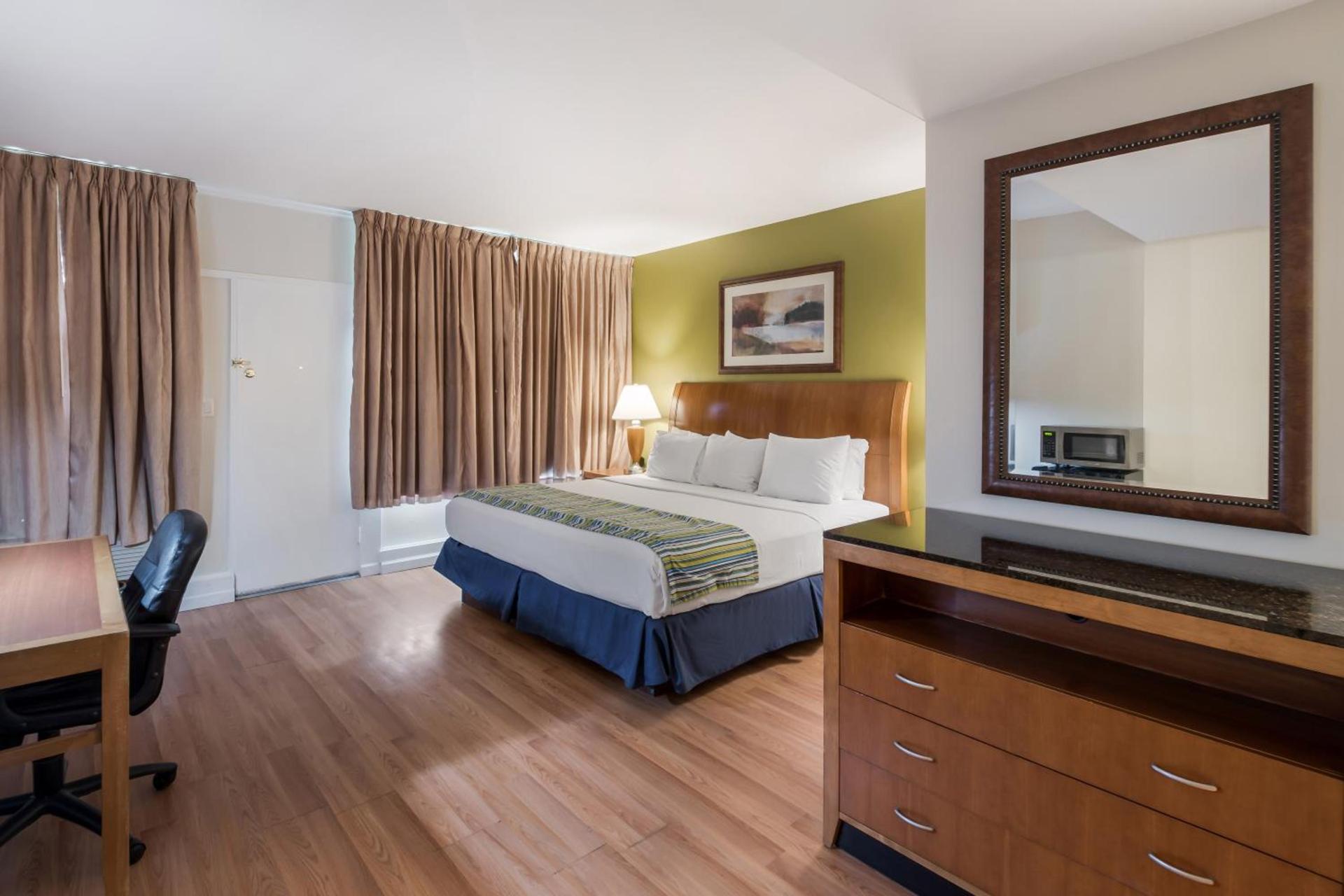 Americas Best Value Inn-Painted Post photo 6