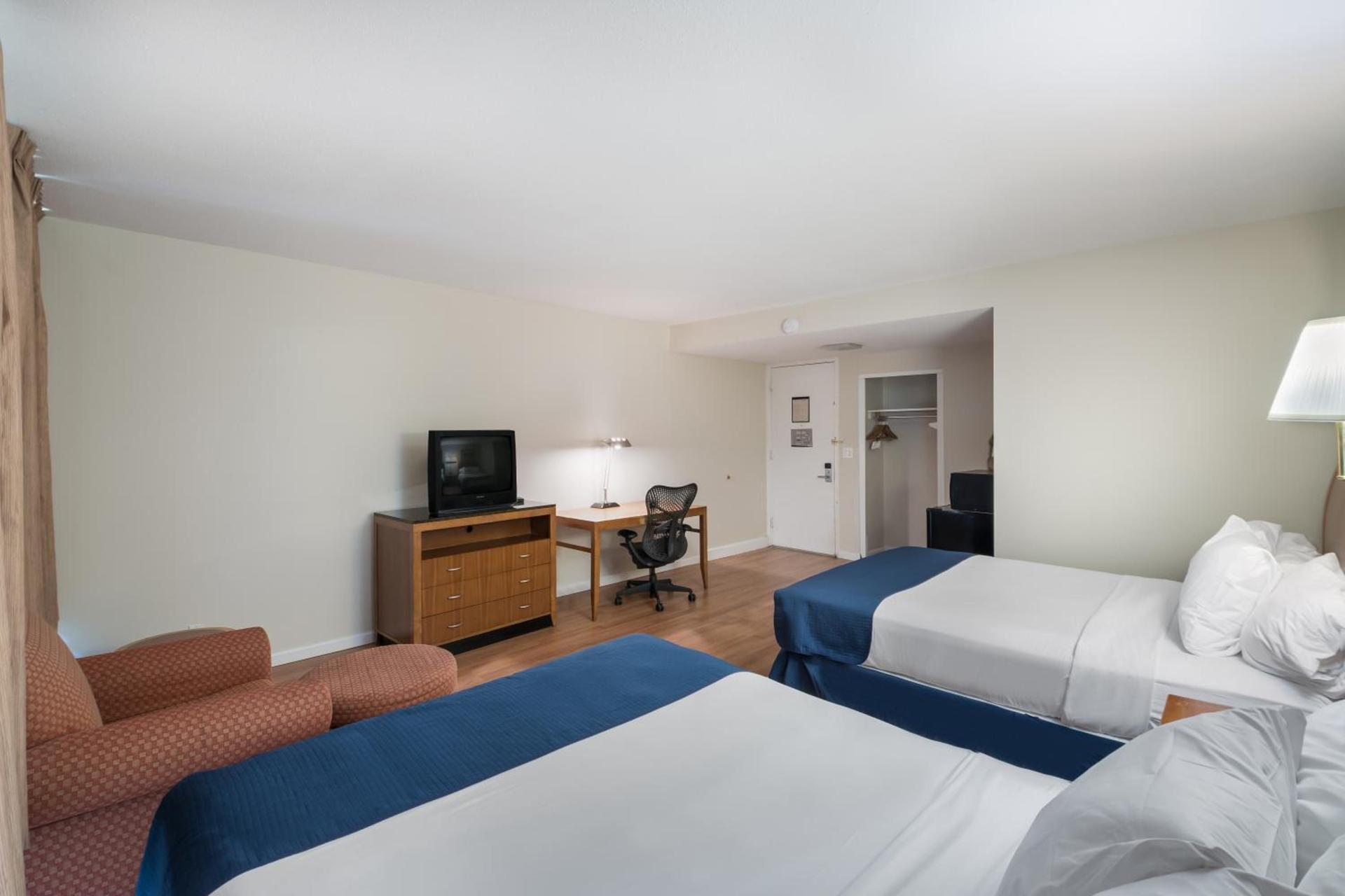 Americas Best Value Inn-Painted Post photo 4