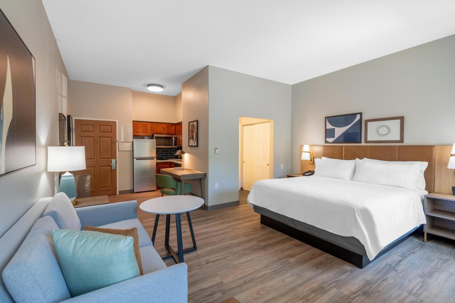 Staybridge Suites Phoenix Glendale Sports Dist by IHG photo 48