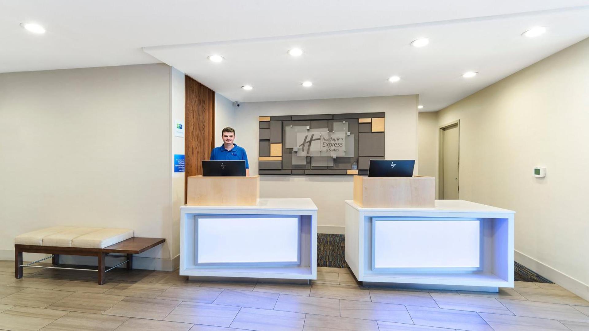 Holiday Inn Express & Suites Dinuba West by IHG photo 7