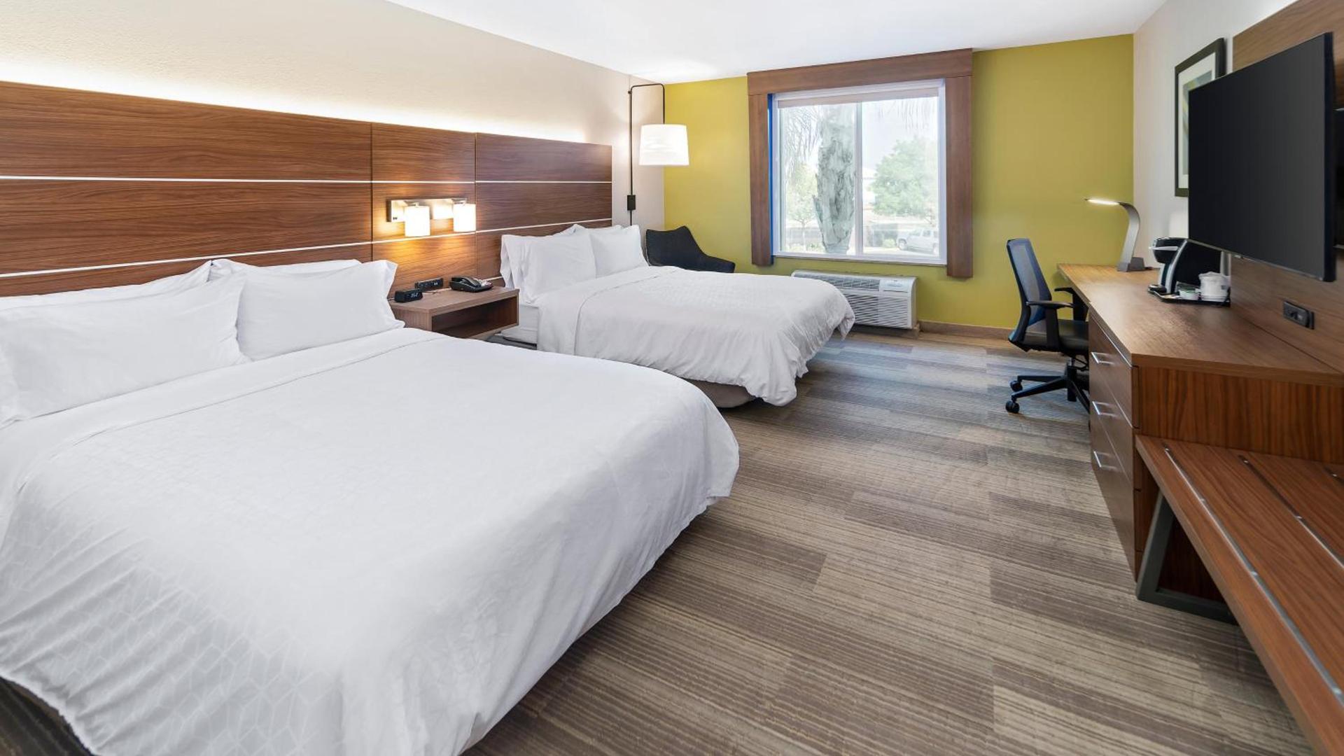 Holiday Inn Express & Suites Dinuba West by IHG photo 36