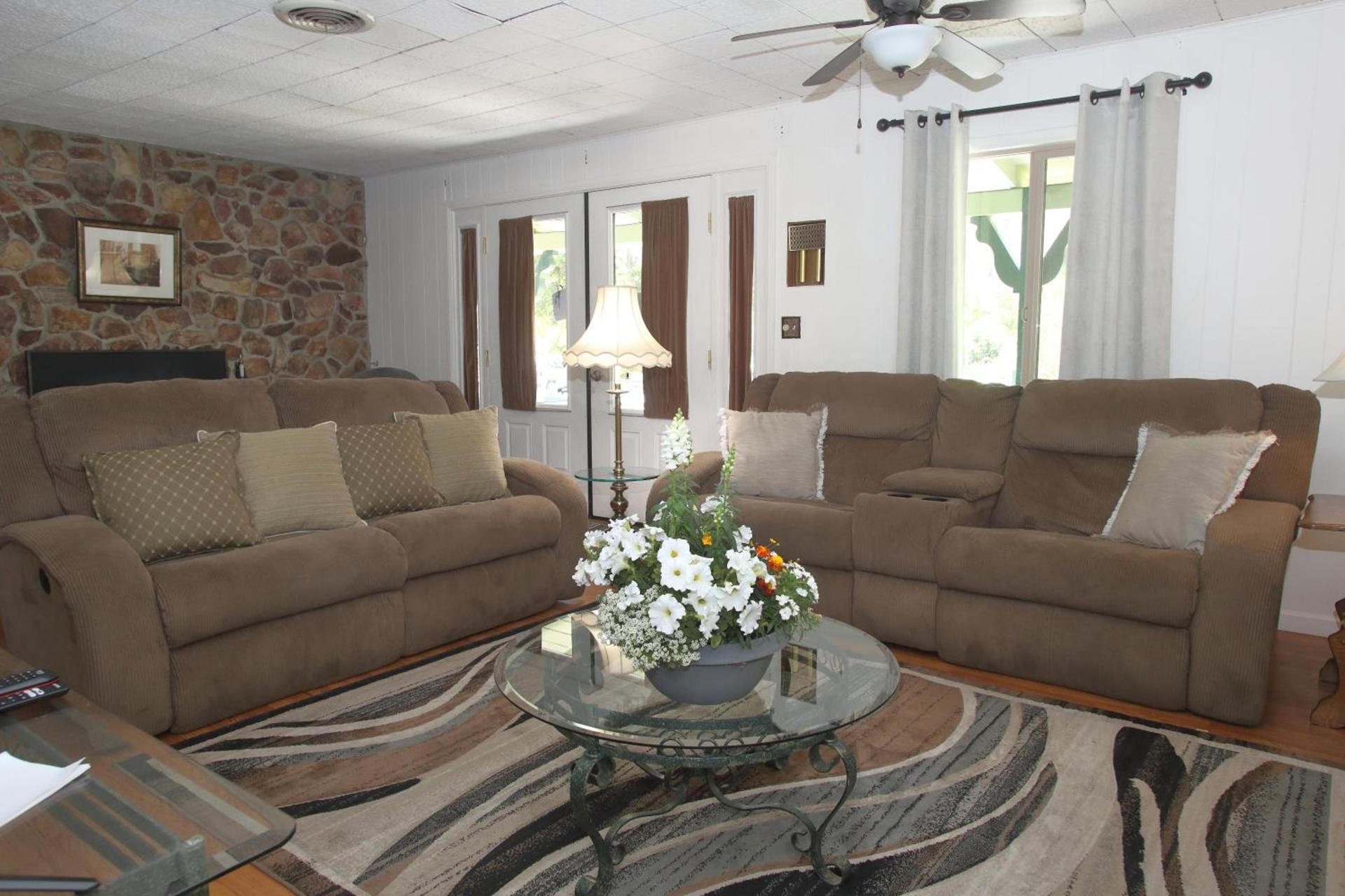 Kern Riverview Inn photo 14