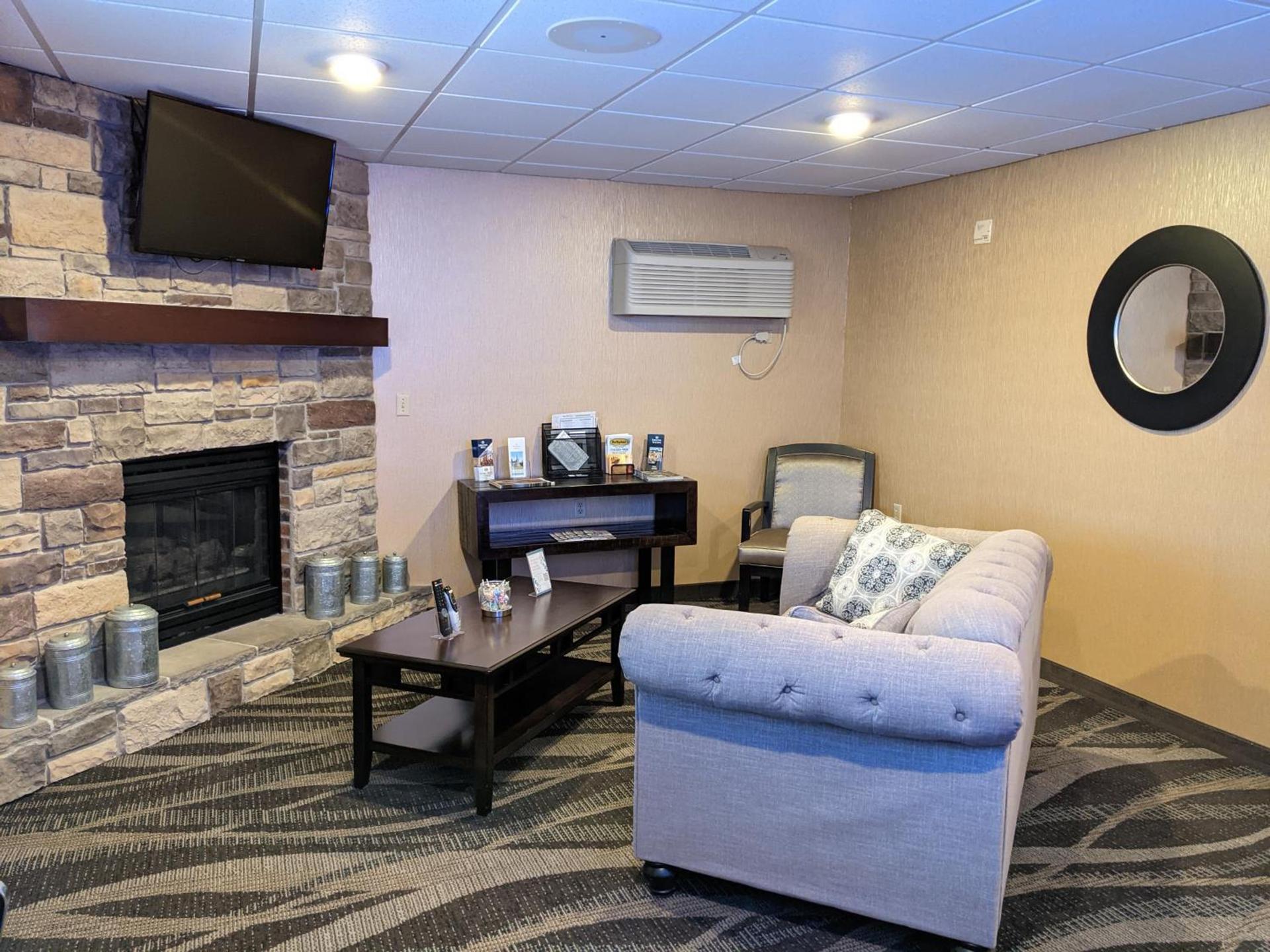 Cobblestone Inn & Suites - Merrill photo 21