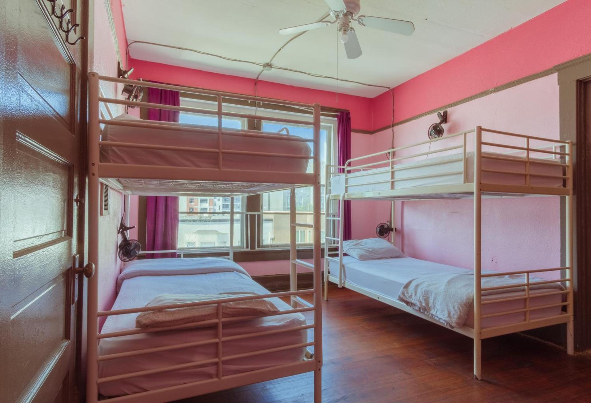 California Dreams Hostel - Downtown photo 40