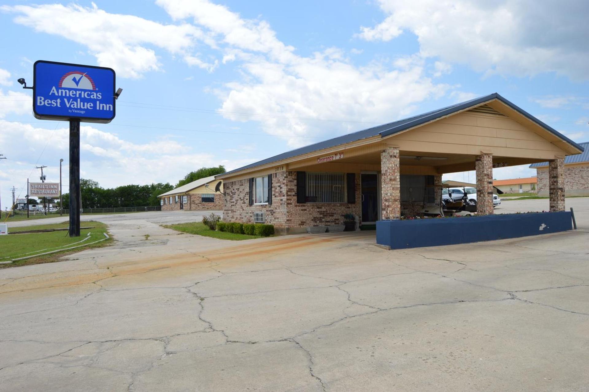 Americas Best Value Inn Gainesville TX — hotel in Gainesville
