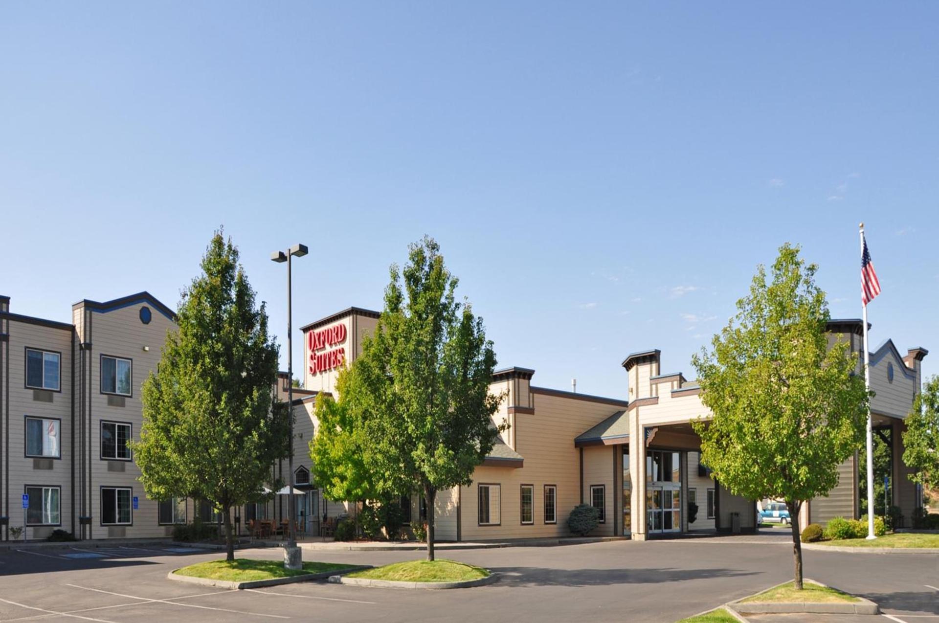 Oxford Suites Pendleton photo 5