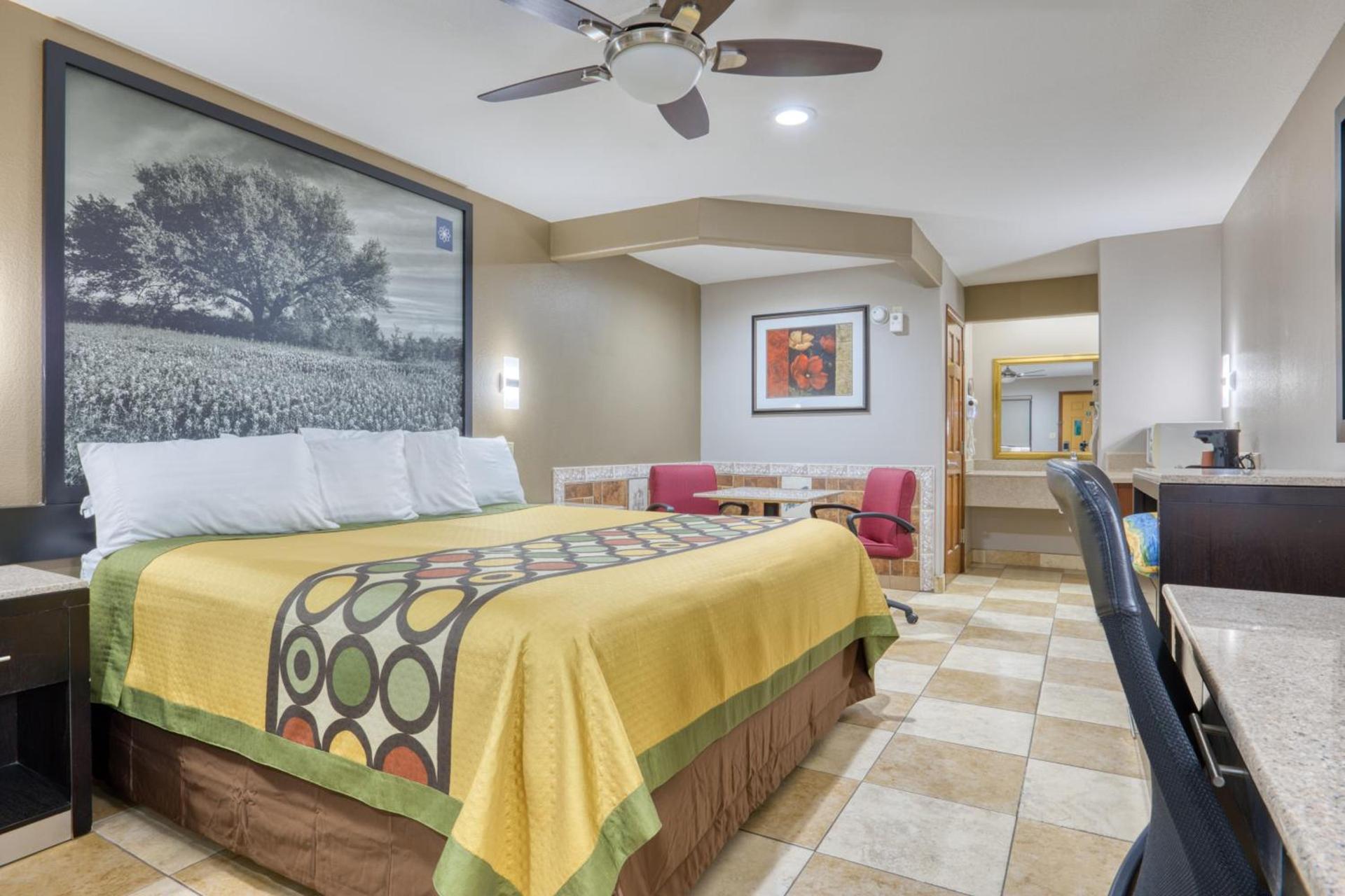 Texas Inn Donna photo 2