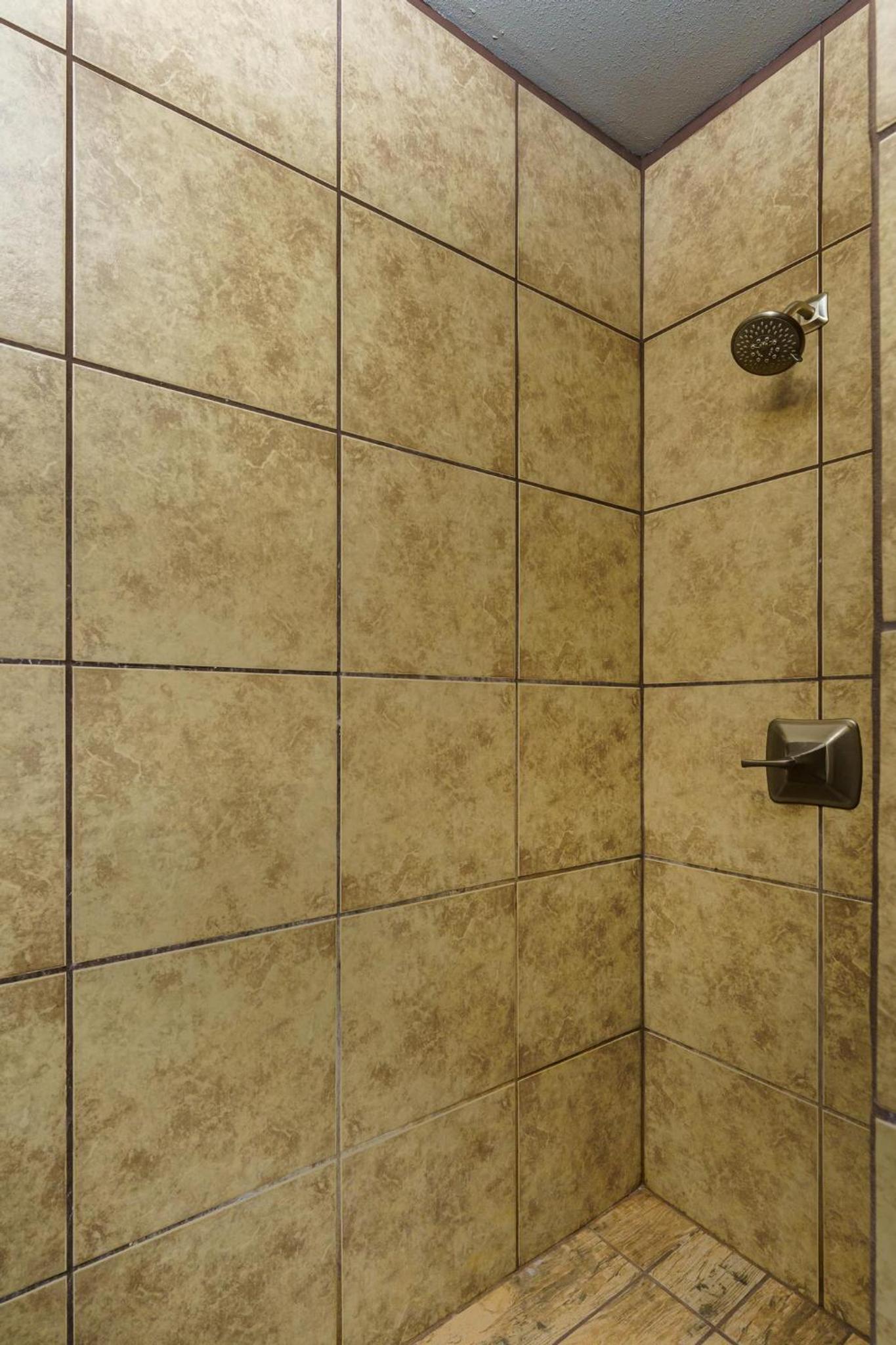 Mountain Trail Lodge and Vacation Rentals photo 68