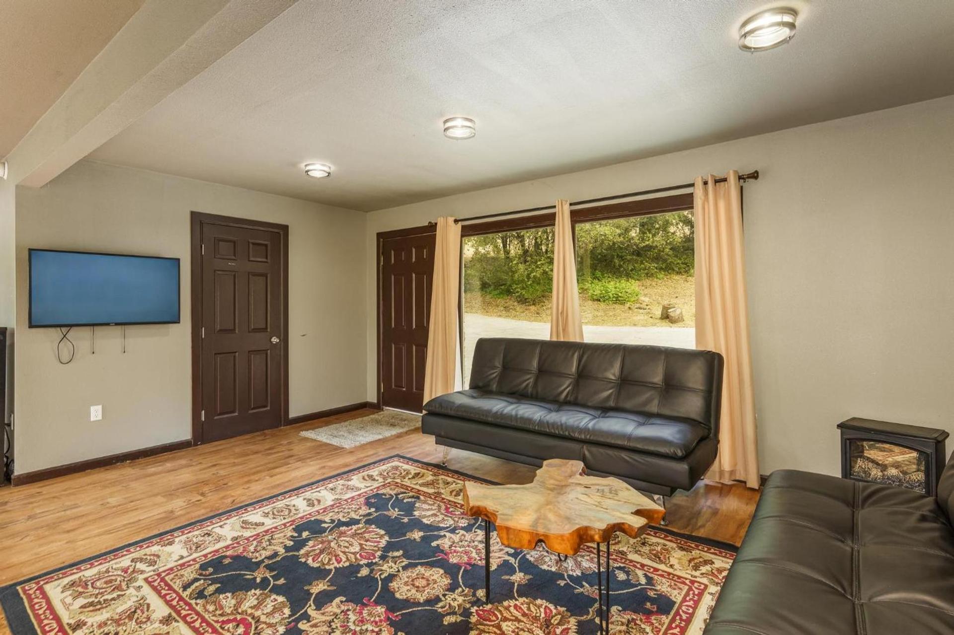 Mountain Trail Lodge and Vacation Rentals photo 70