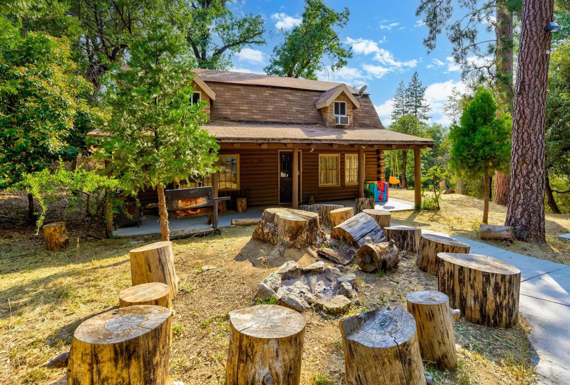 Mountain Trail Lodge and Vacation Rentals photo 59
