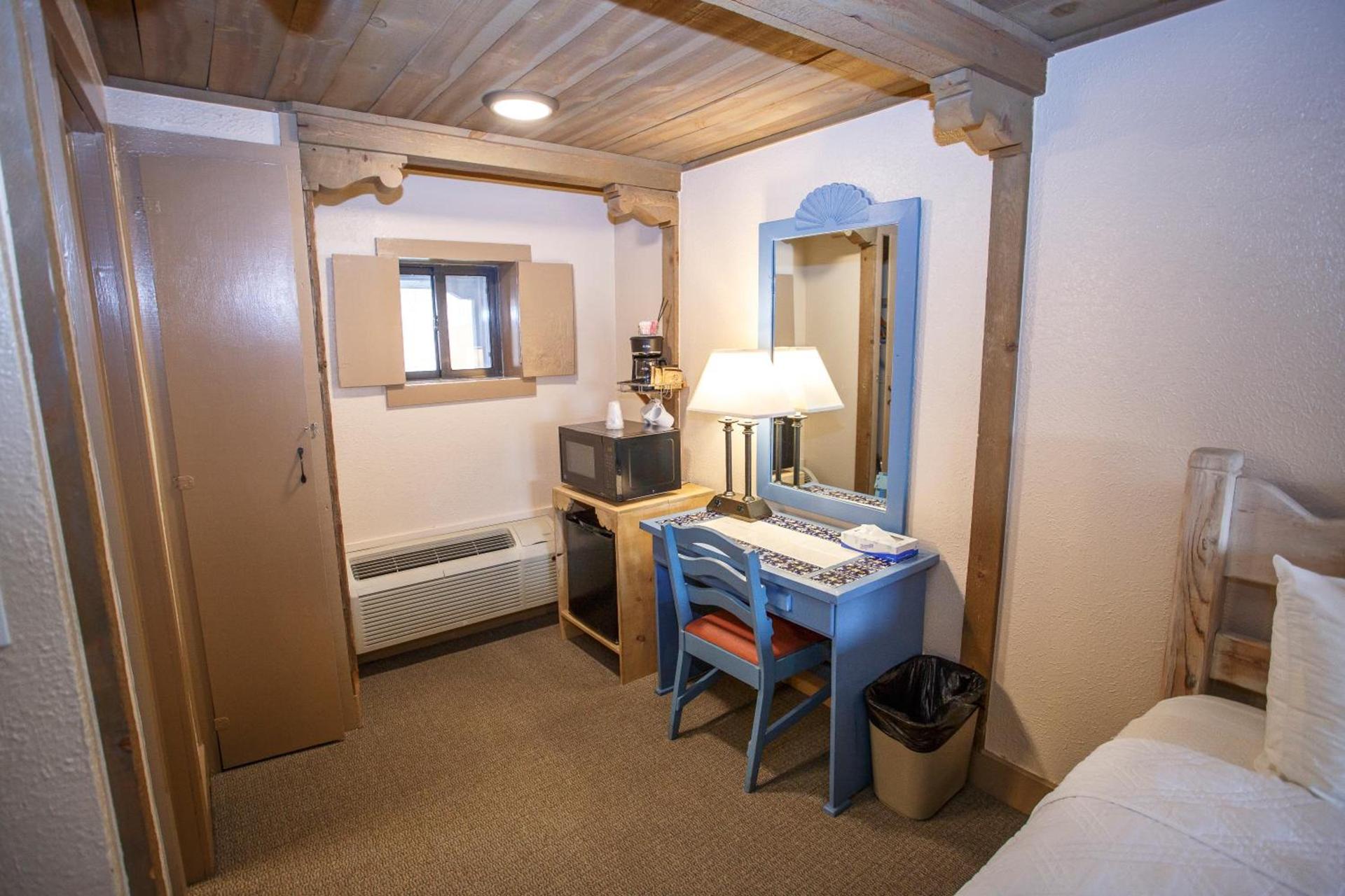 Chama Trails Motel photo 60