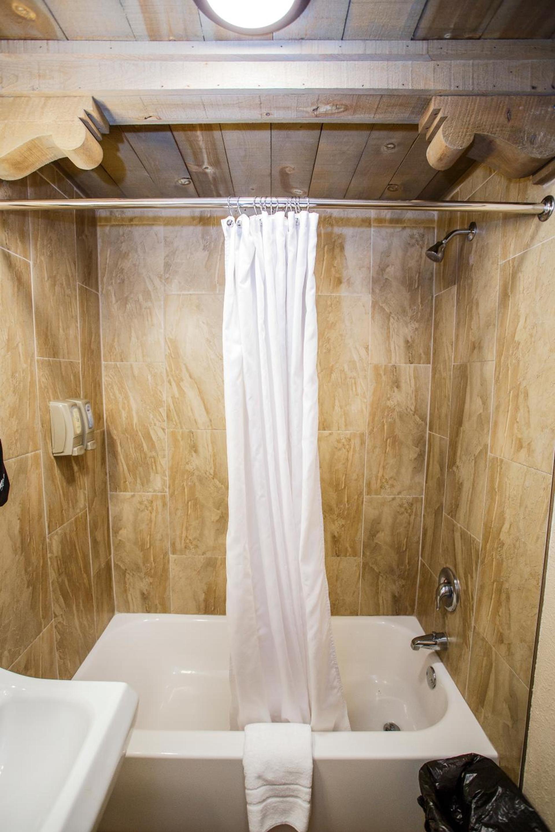 Chama Trails Motel photo 8