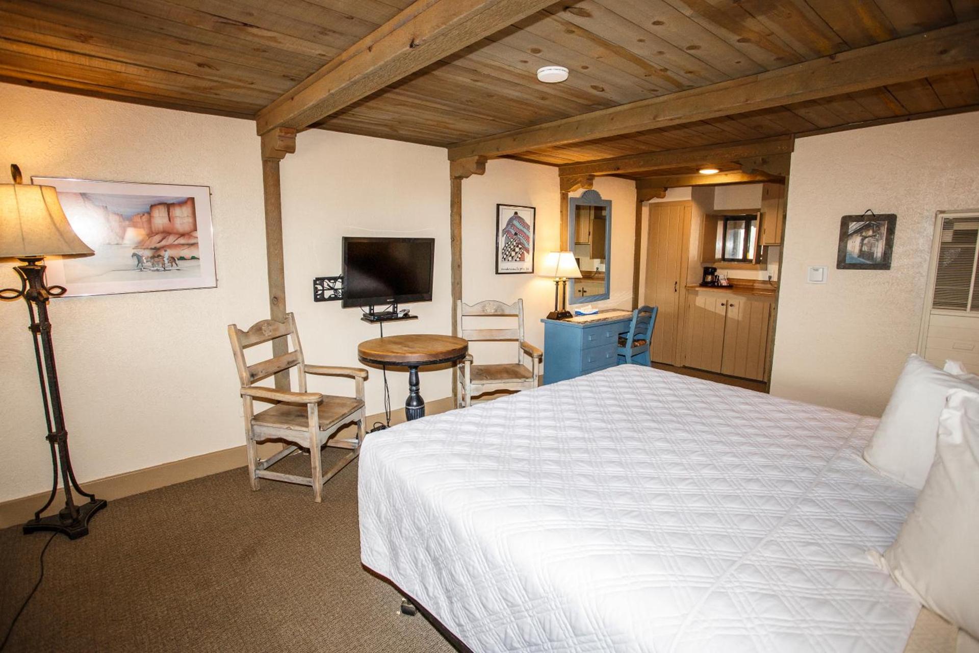 Chama Trails Motel photo 61