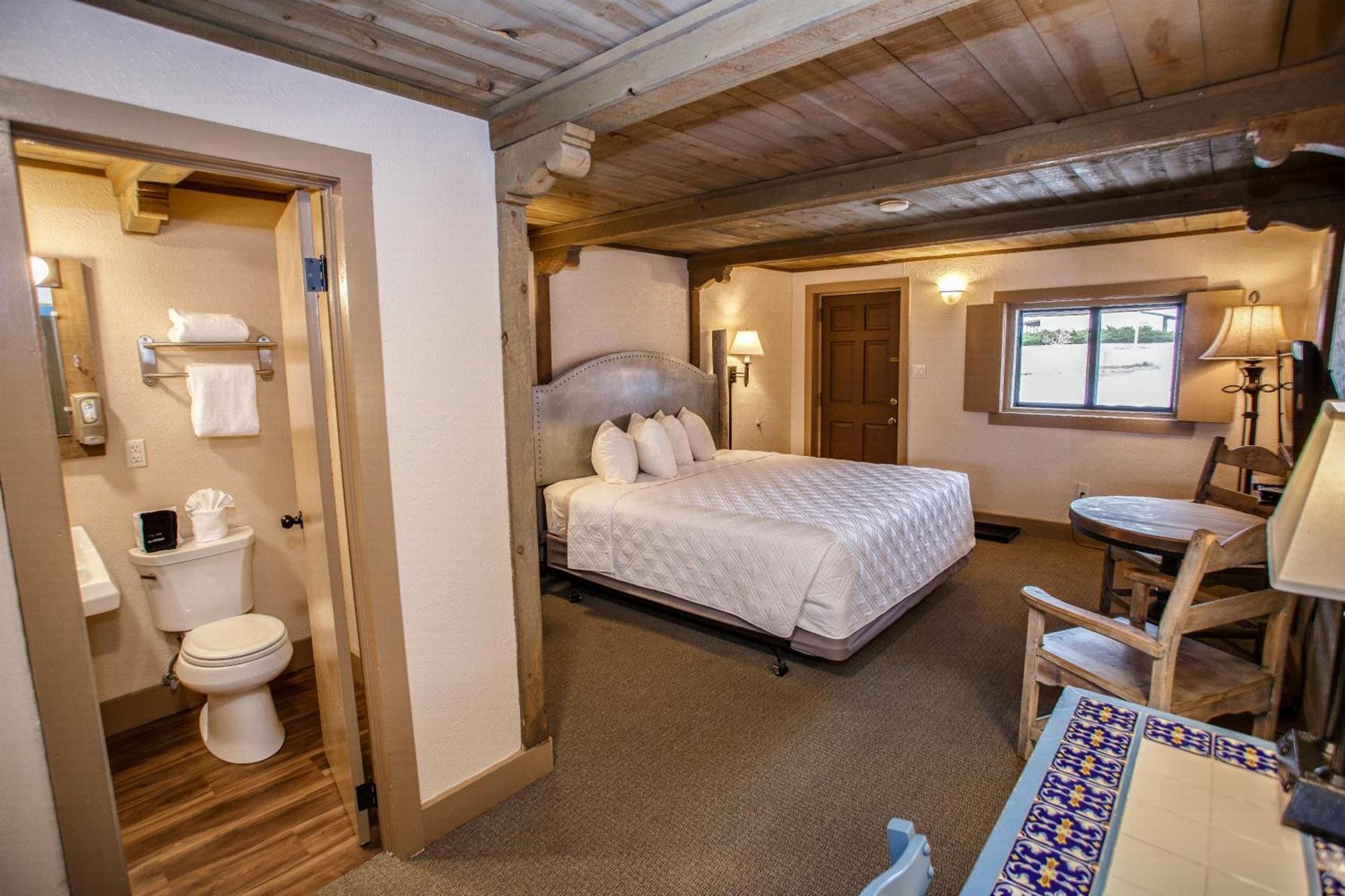 Chama Trails Motel photo 64