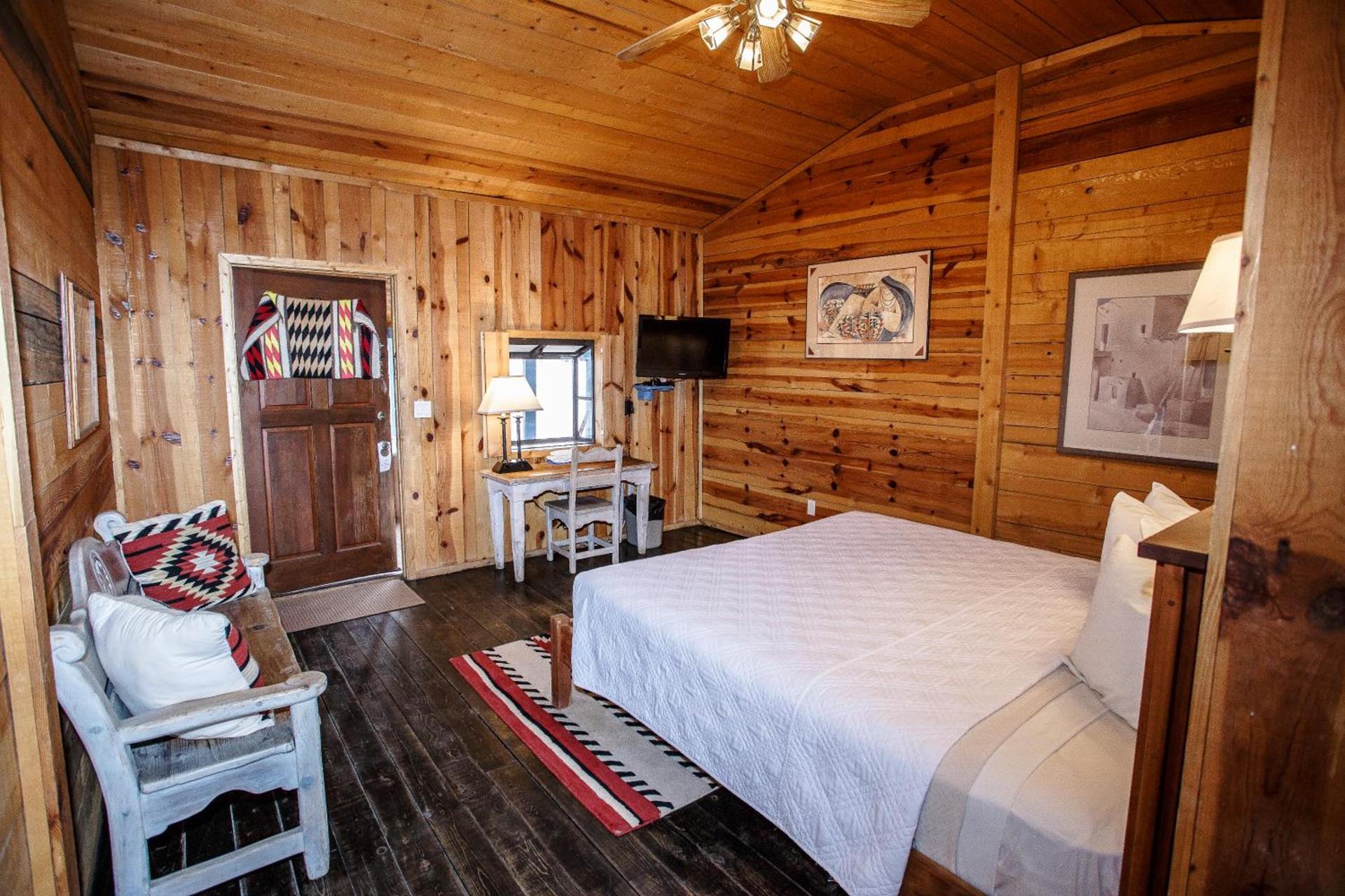Chama Trails Motel photo 69