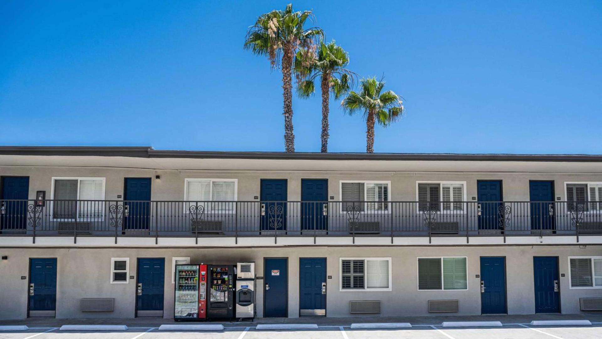Motel 6-Anaheim, CA - Convention Center photo 4