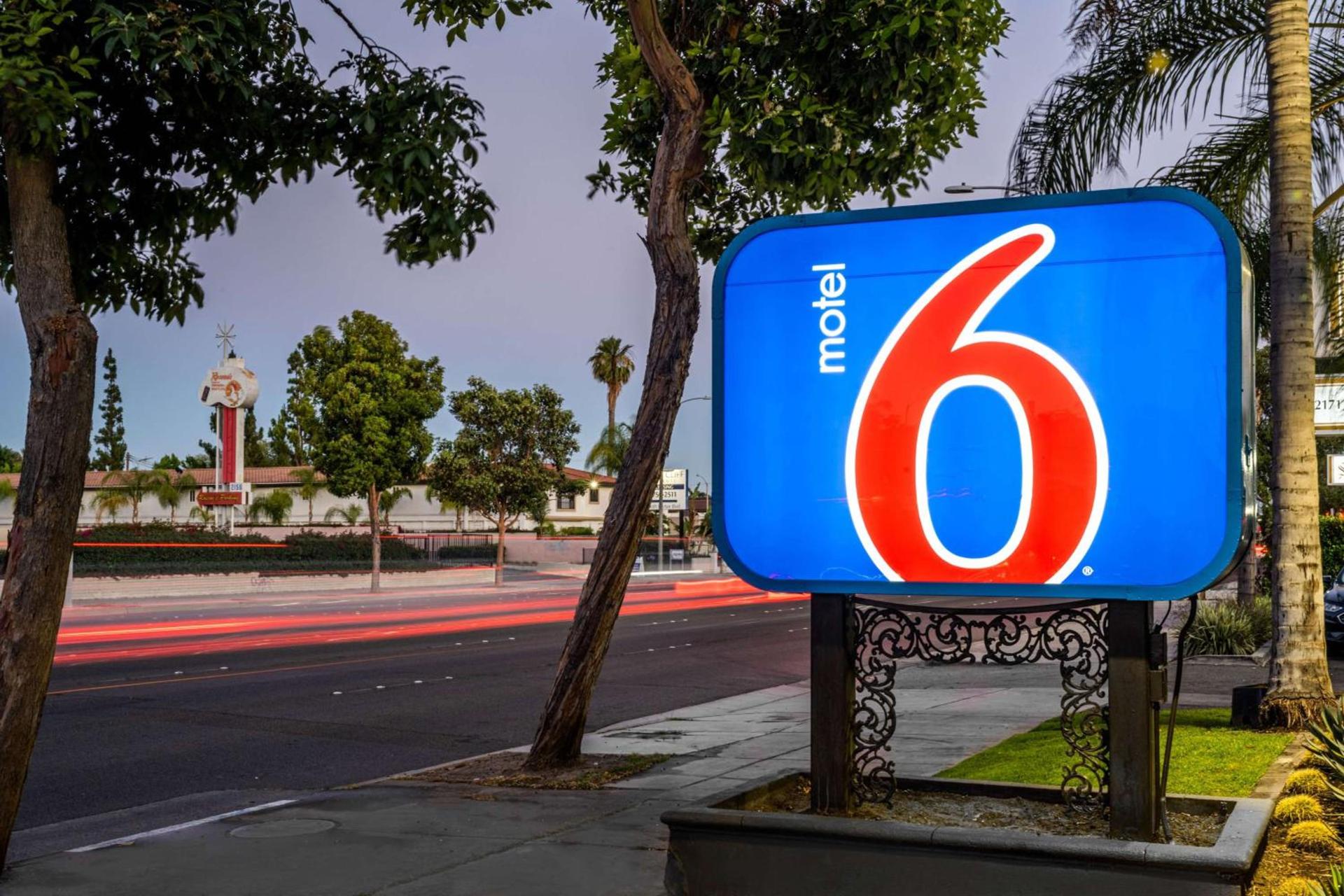 Motel 6-Anaheim, CA - Convention Center photo 8