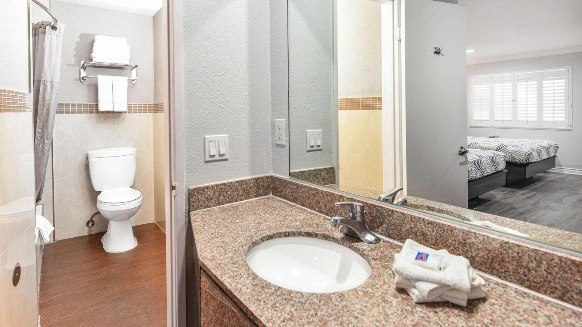 Motel 6-Anaheim, CA - Convention Center photo 31