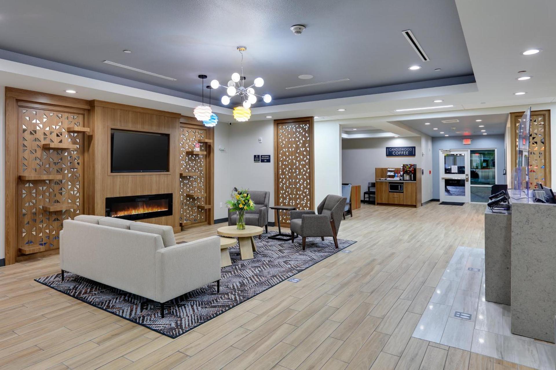 Candlewood Suites DFW West - Hurst by IHG photo 9