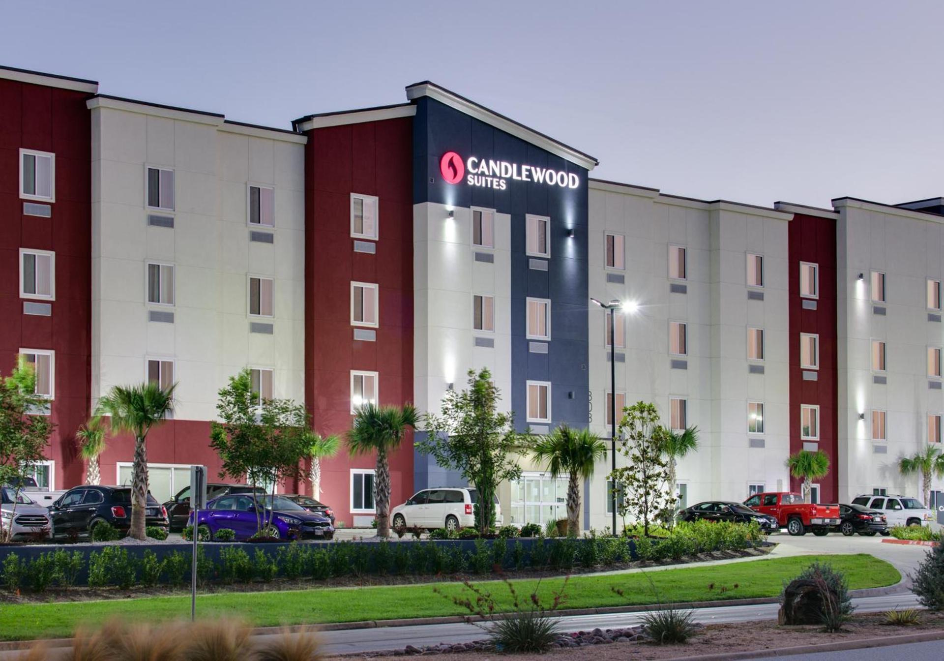 Candlewood Suites DFW West - Hurst by IHG — hotel in Hurst