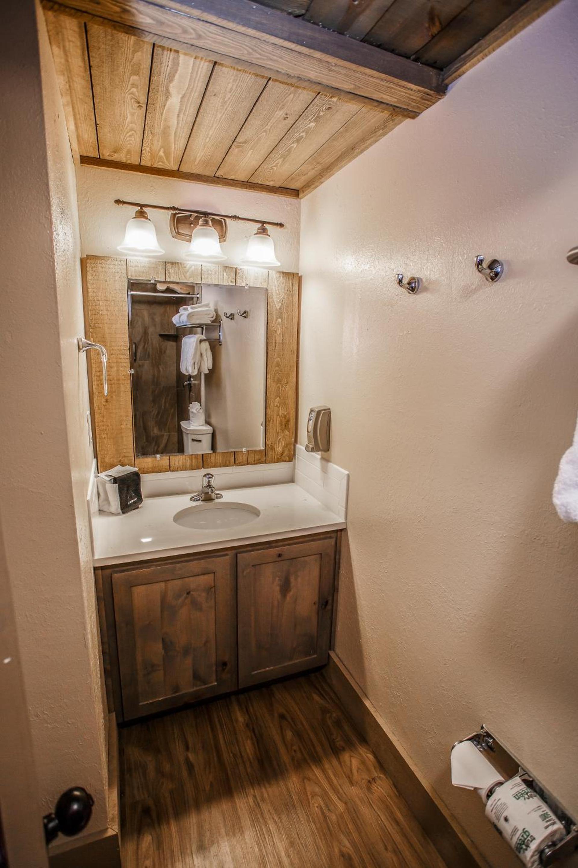 Chama Trails Motel photo 11