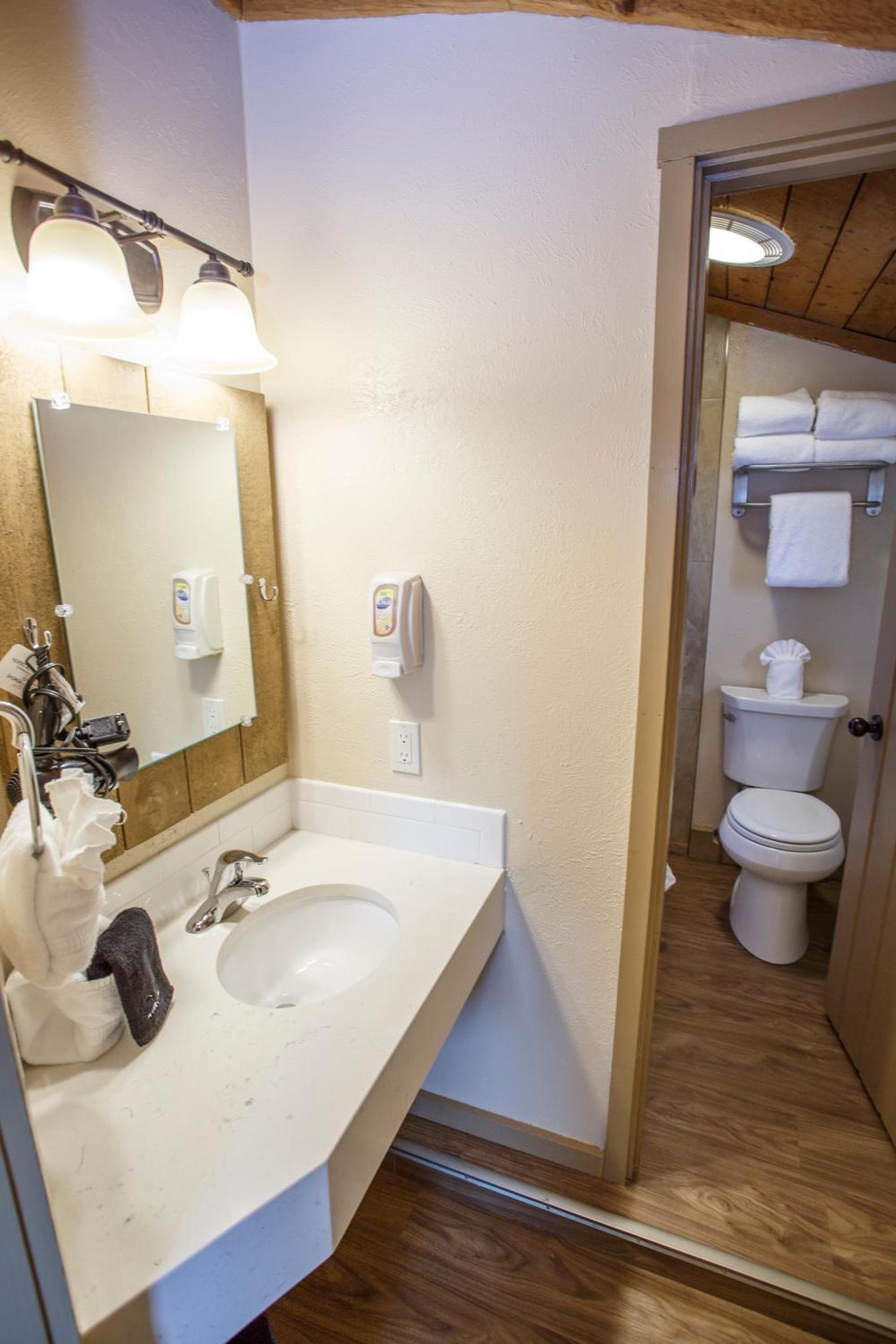 Chama Trails Motel photo 16
