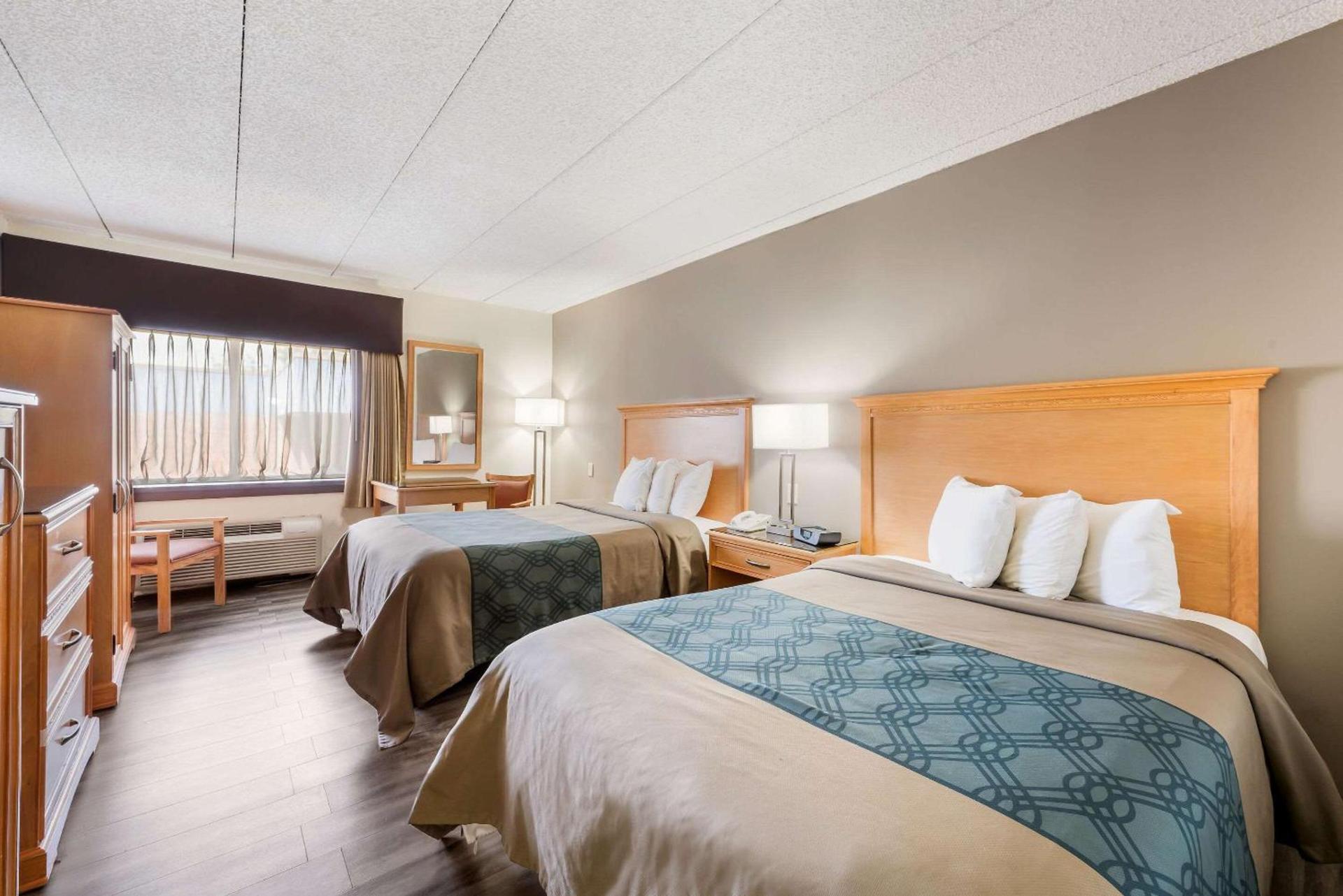 Econo Lodge Quakertown photo 16