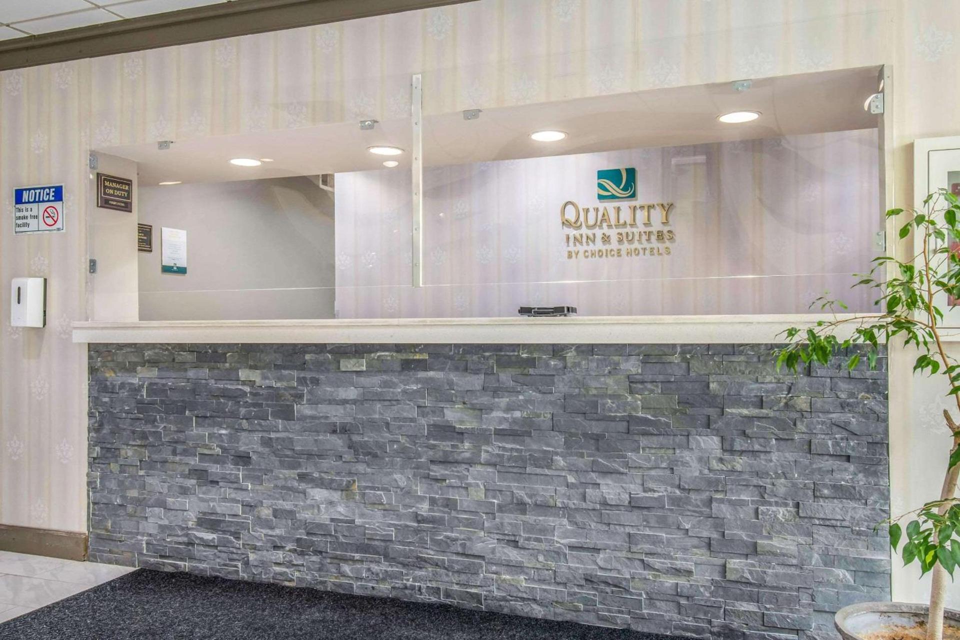 Quality Inn & Suites York East photo 6