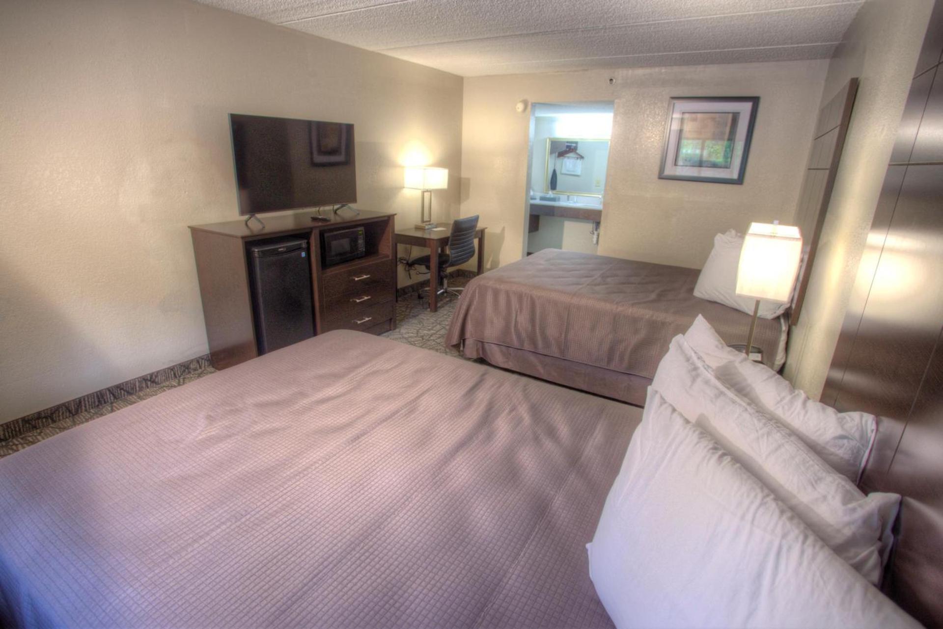 Econo Lodge Helen photo 15