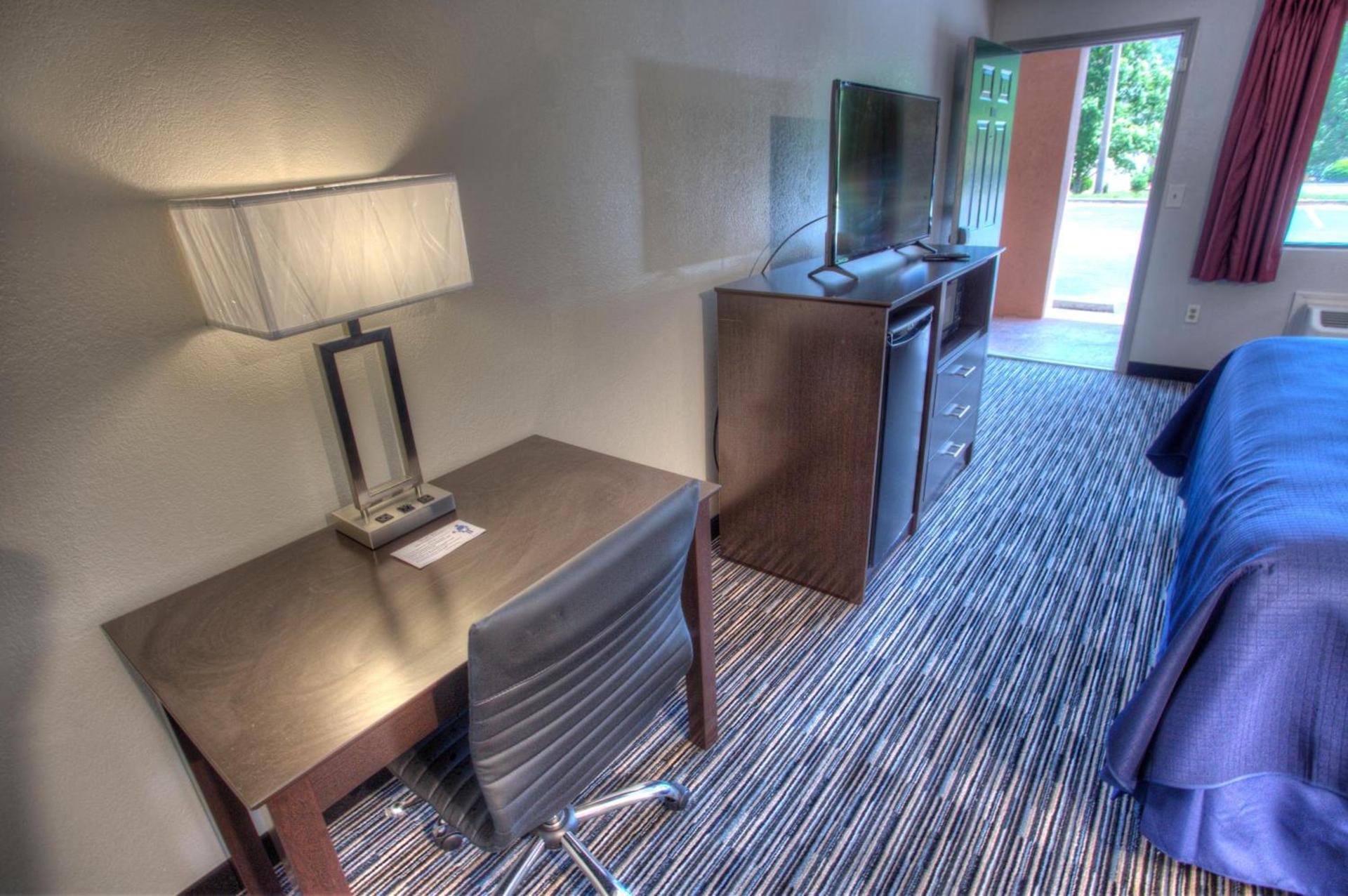 Econo Lodge Helen photo 25