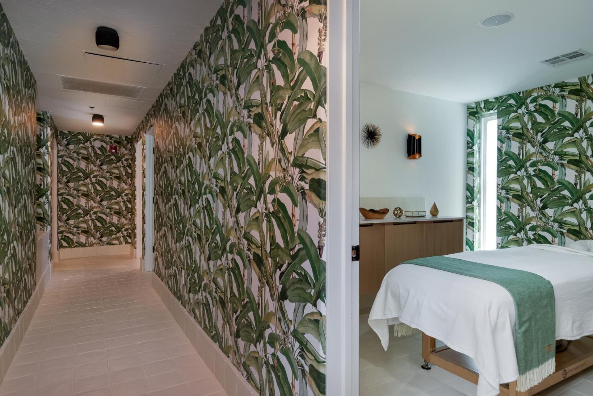The Colony Palms Hotel and Bungalows - Adults Only photo 6