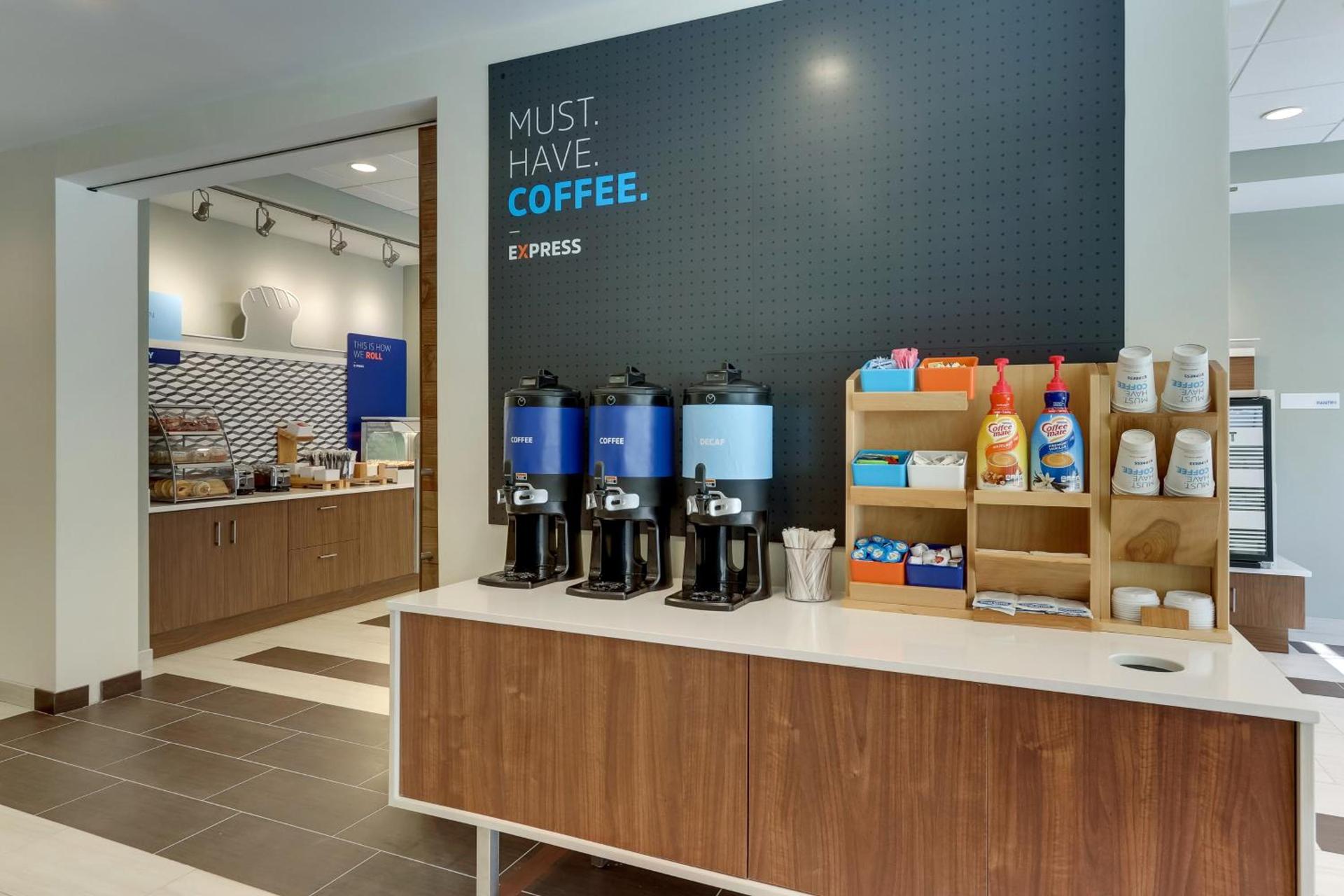 Holiday Inn Express & Suites - Winston - Salem SW - Clemmons by IHG photo 6