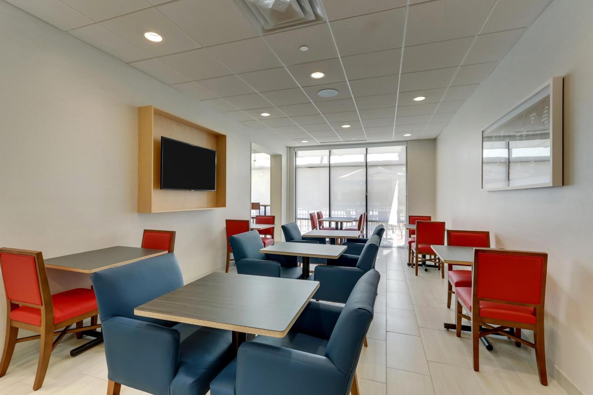 Holiday Inn Express & Suites - Winston - Salem SW - Clemmons by IHG photo 12