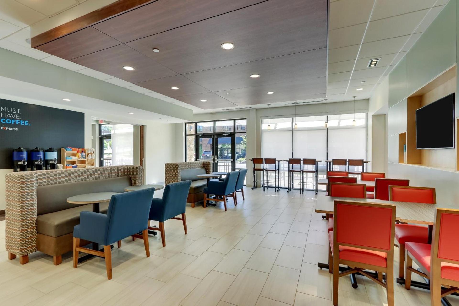 Holiday Inn Express & Suites - Winston - Salem SW - Clemmons by IHG photo 13