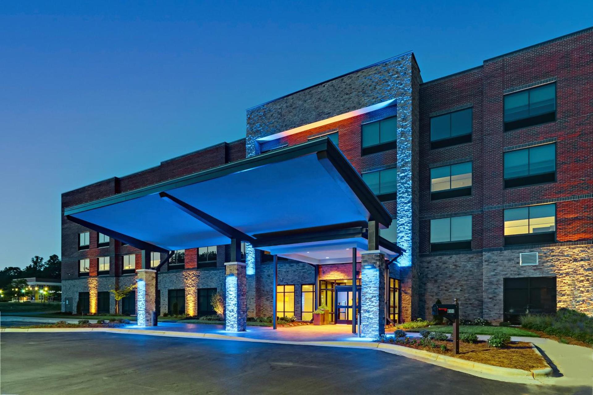 Holiday Inn Express & Suites - Winston - Salem SW - Clemmons by IHG photo 15
