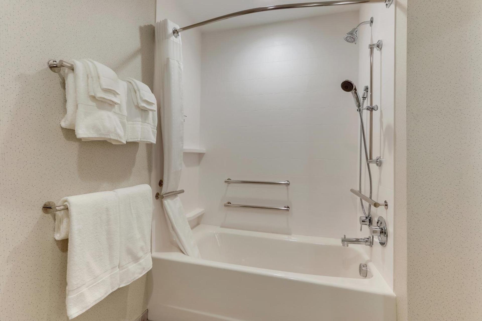 Holiday Inn Express & Suites - Winston - Salem SW - Clemmons by IHG photo 45