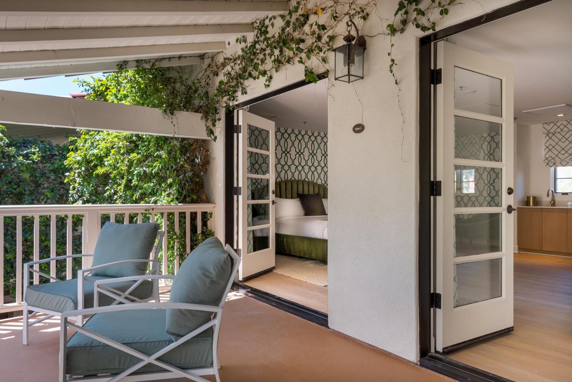 The Colony Palms Hotel and Bungalows - Adults Only photo 3