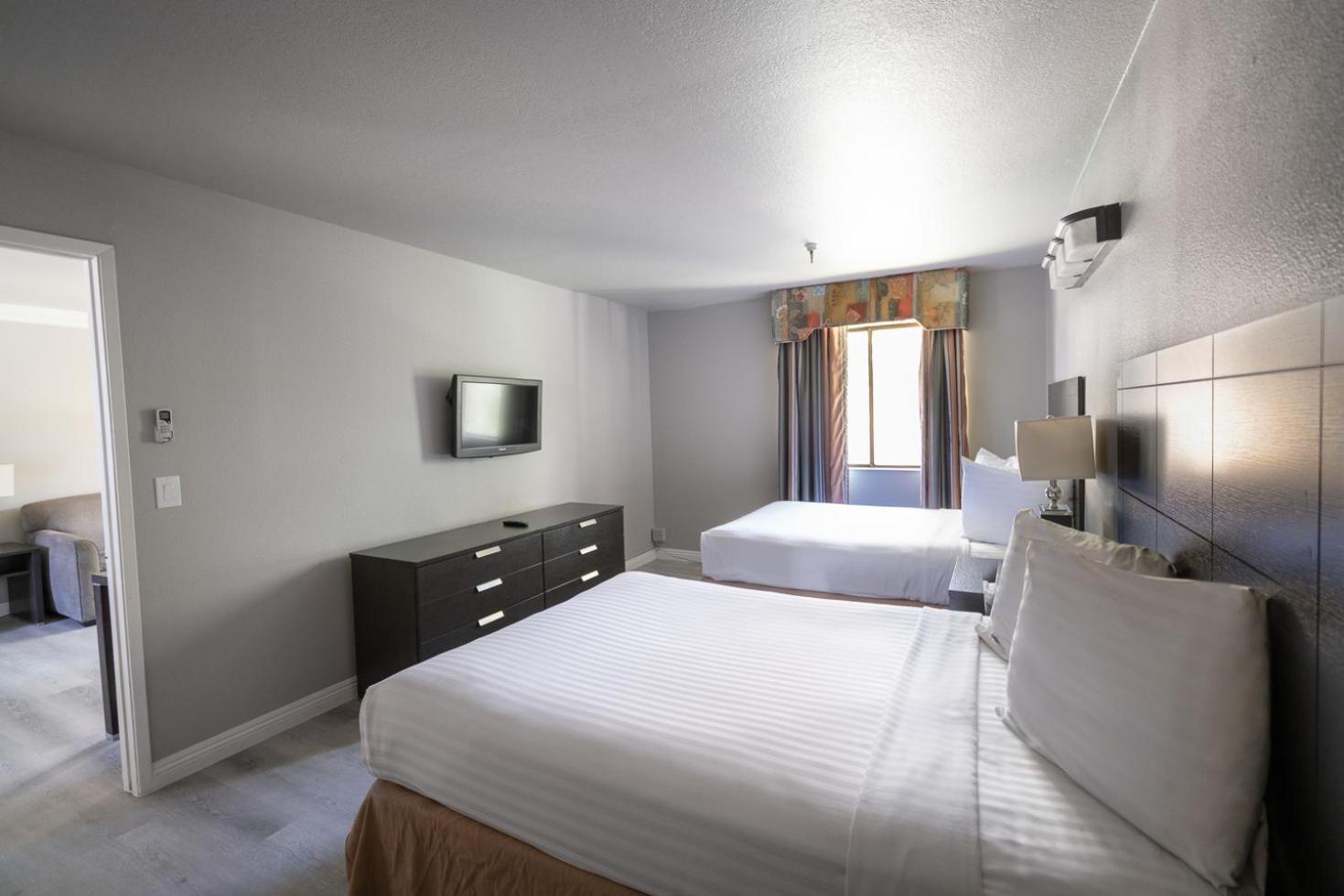 Alexis Park All Suite Resort photo 10