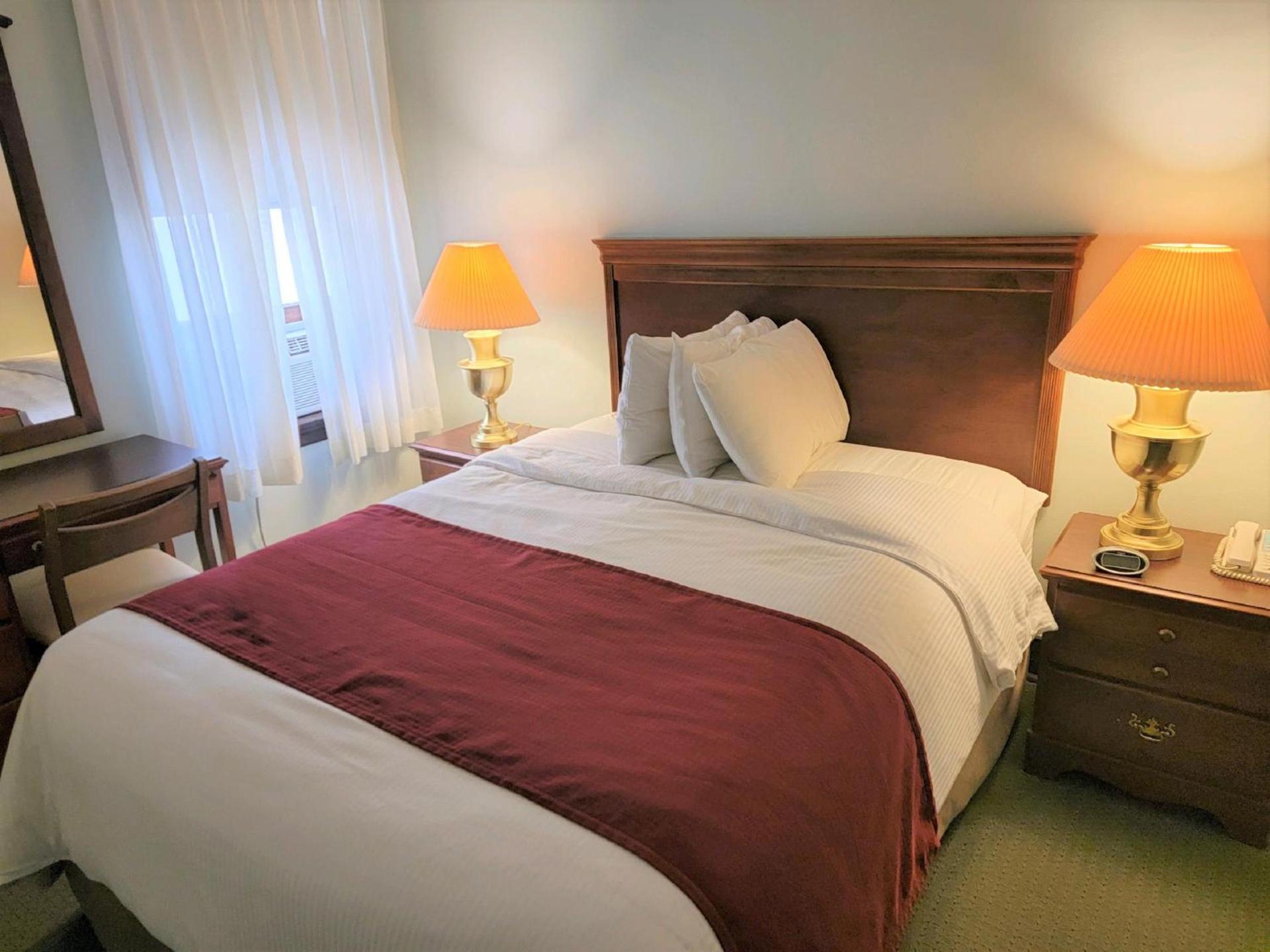 Penn Wells Hotel photo 39